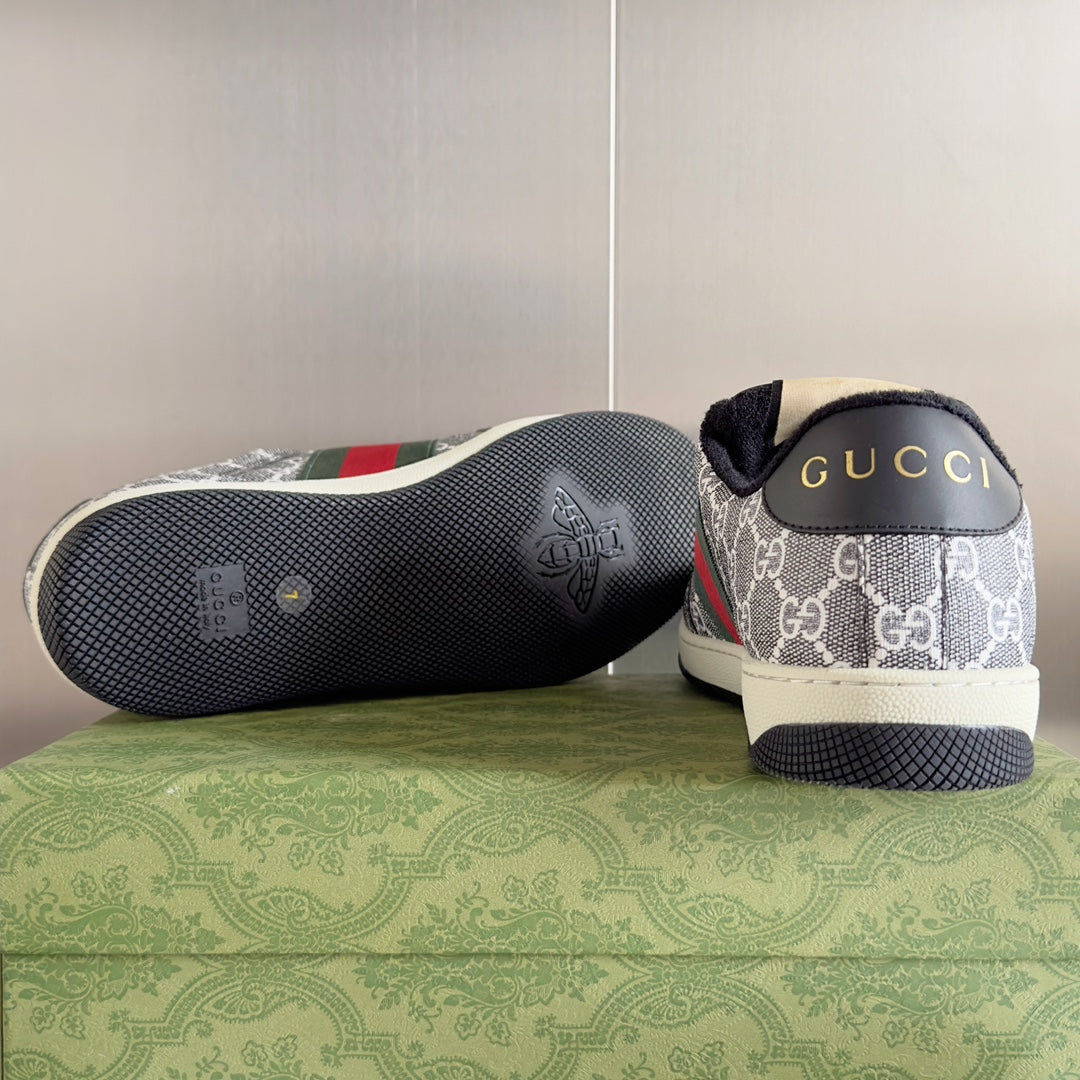 GUCCI sneakers 32