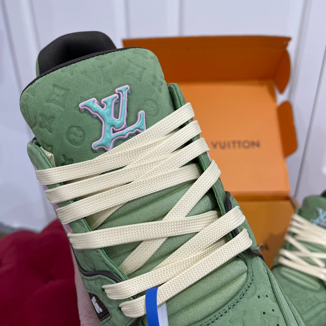 Louis Vuitton sneakers 47