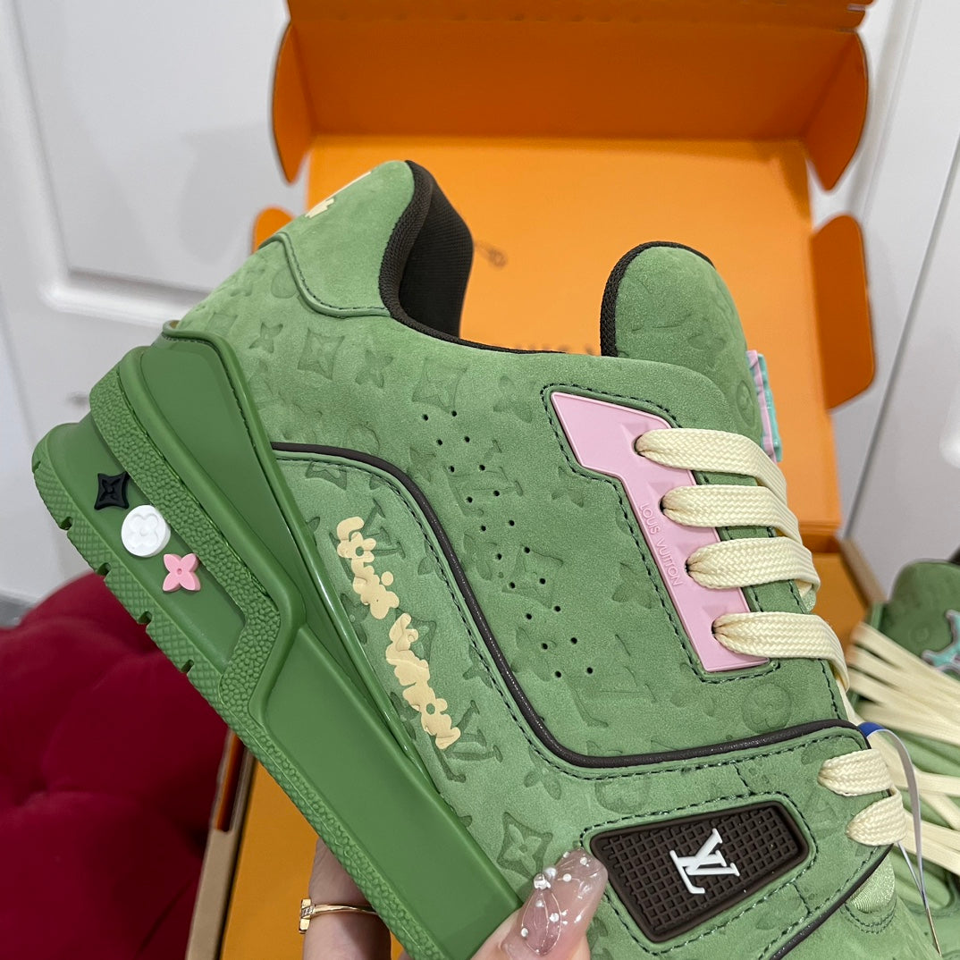 Louis Vuitton sneakers 47
