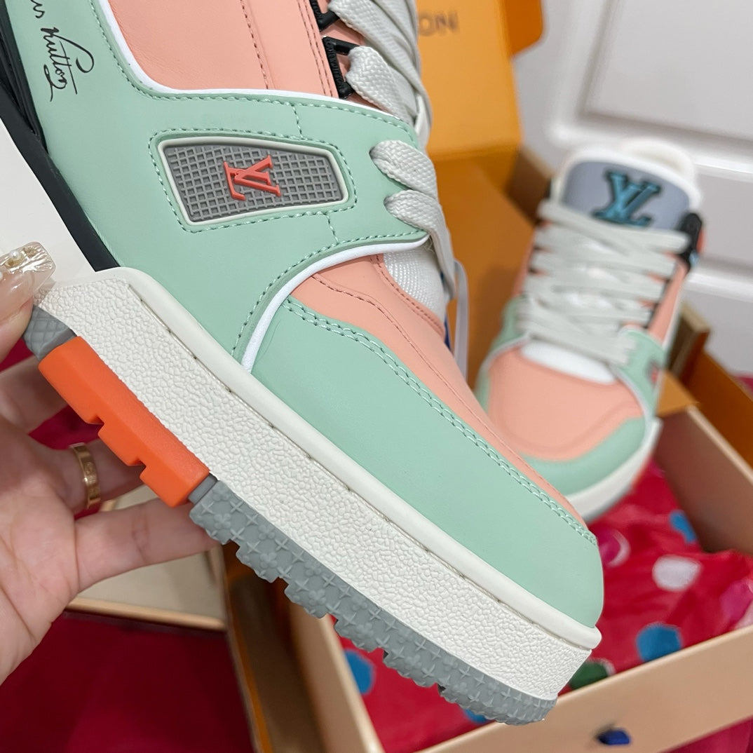 Louis Vuitton sneakers 48