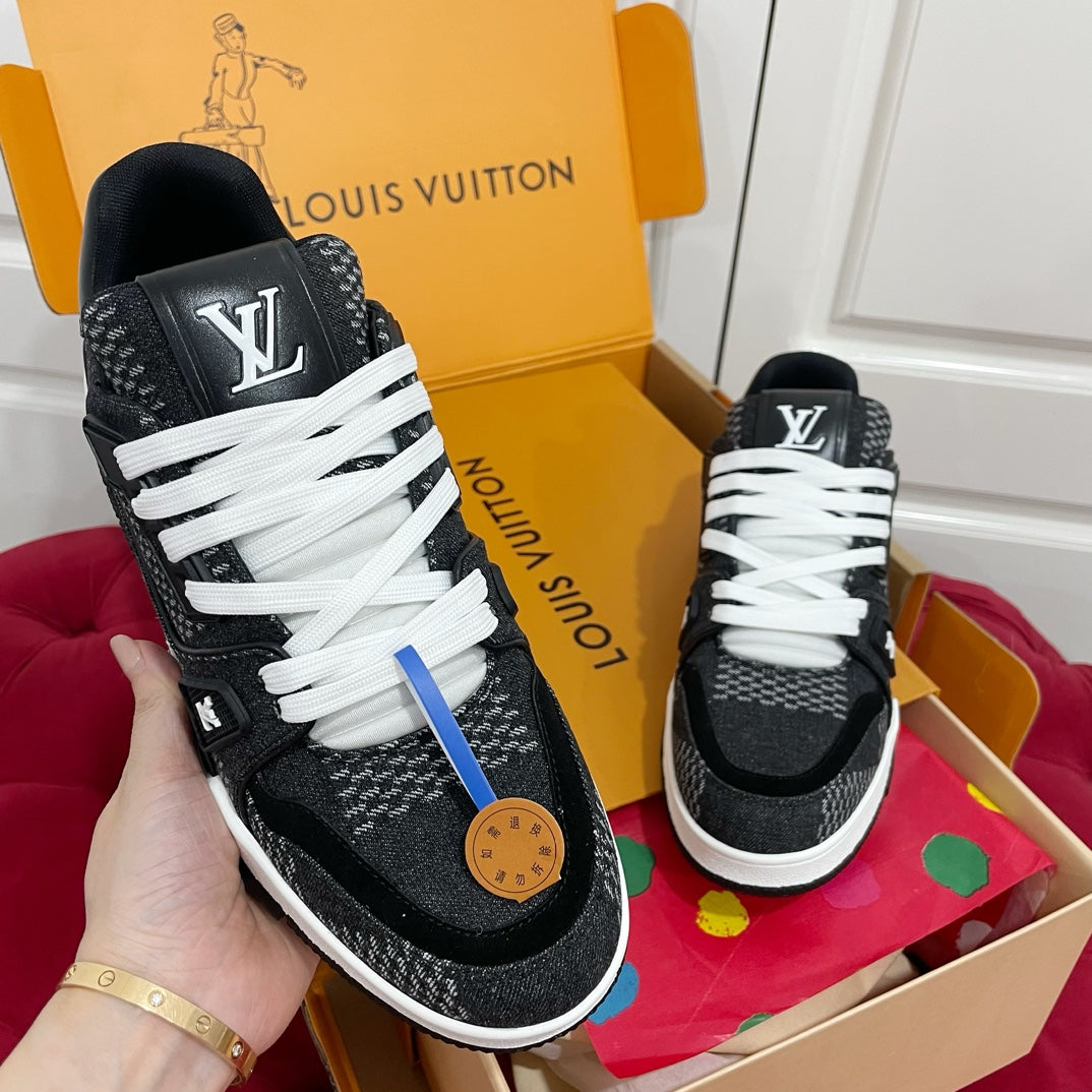 Louis Vuitton sneakers 50