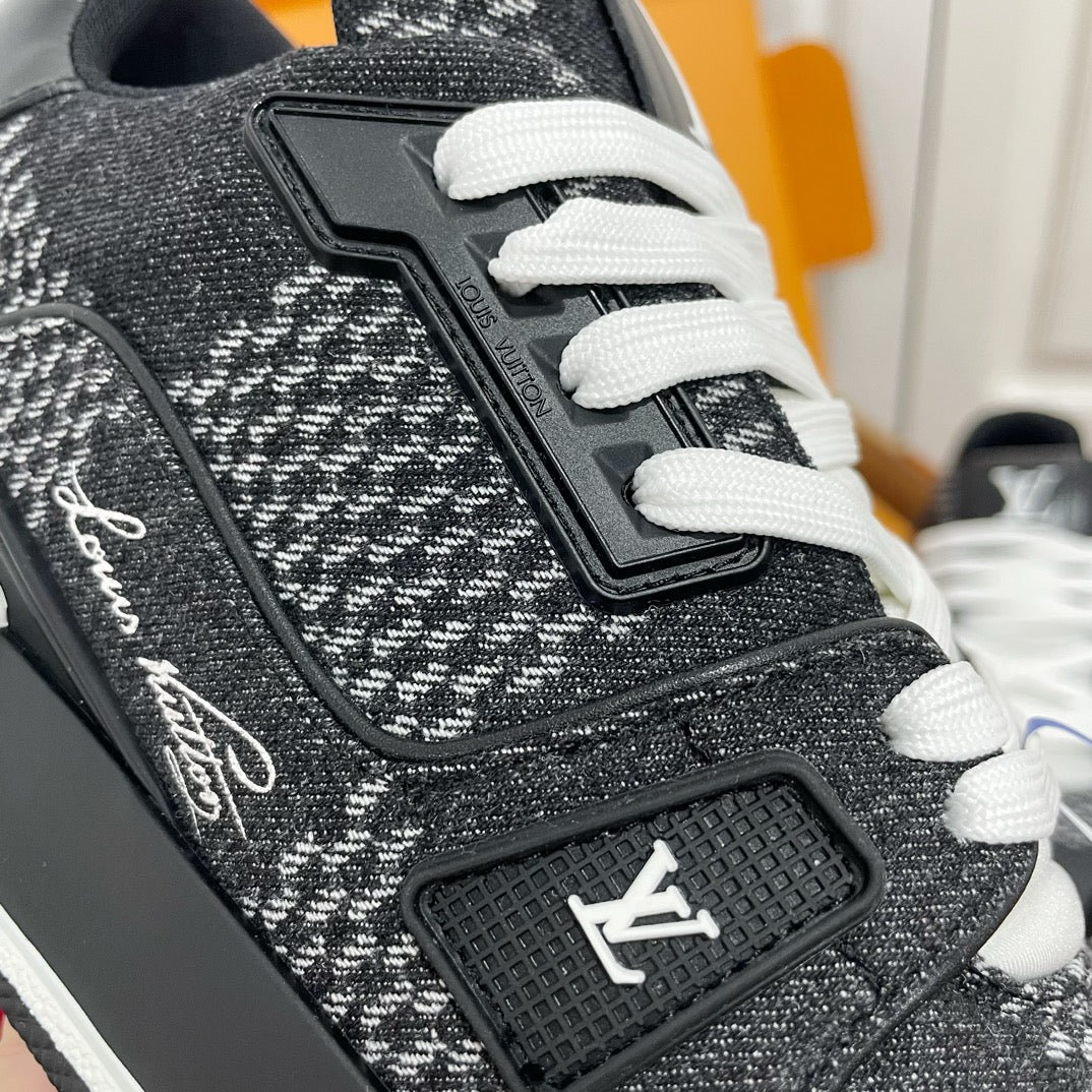 Louis Vuitton sneakers 50