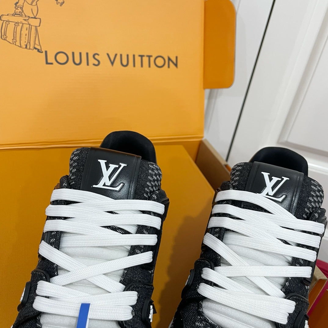 Louis Vuitton sneakers 50