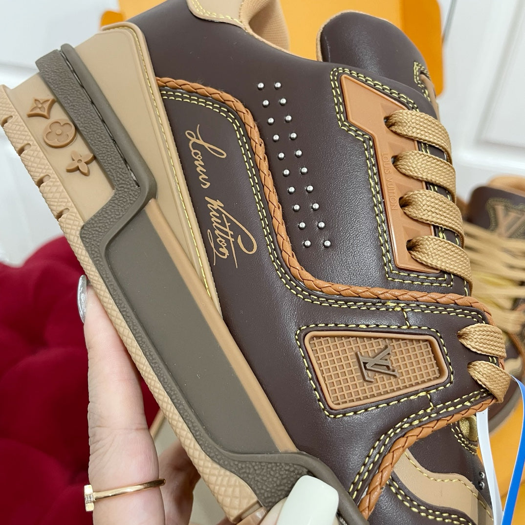 Louis Vuitton sneakers 54