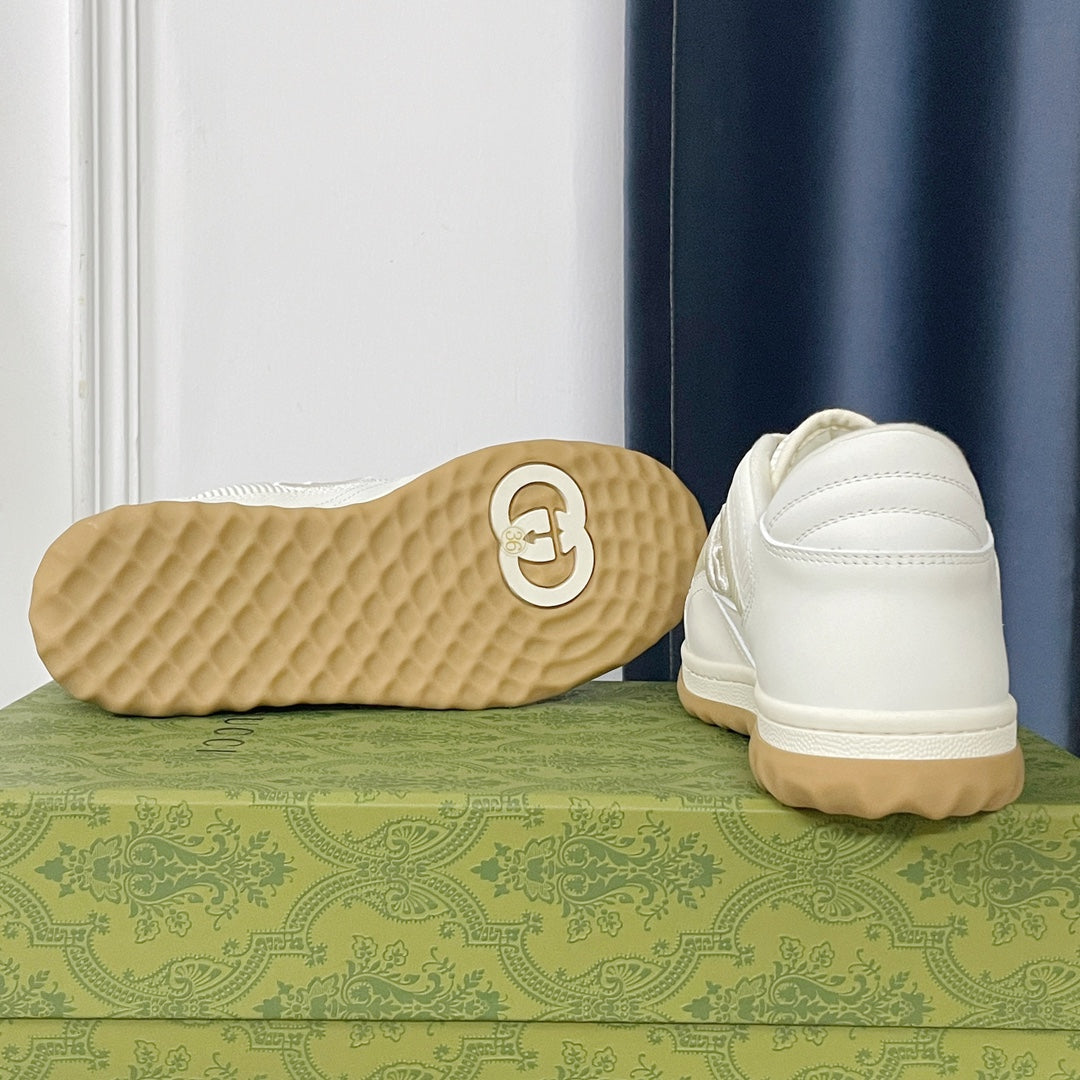 GUCCI sneakers 38