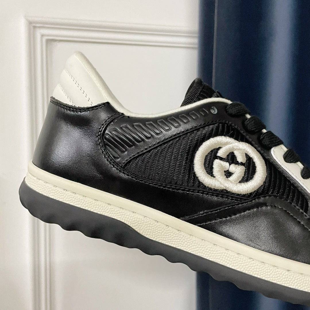 GUCCI sneakers 39