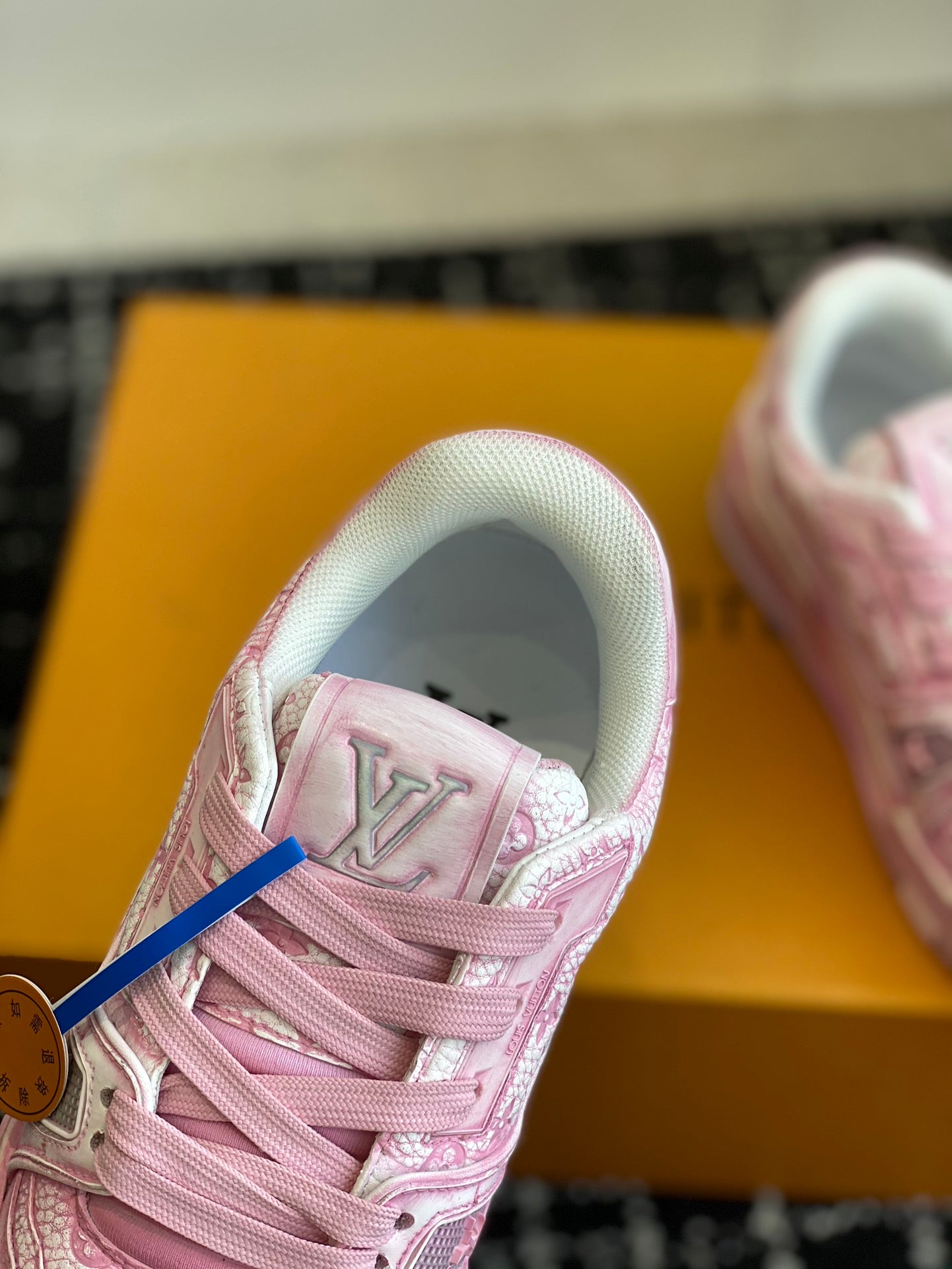 Louis Vuitton sneakers 75