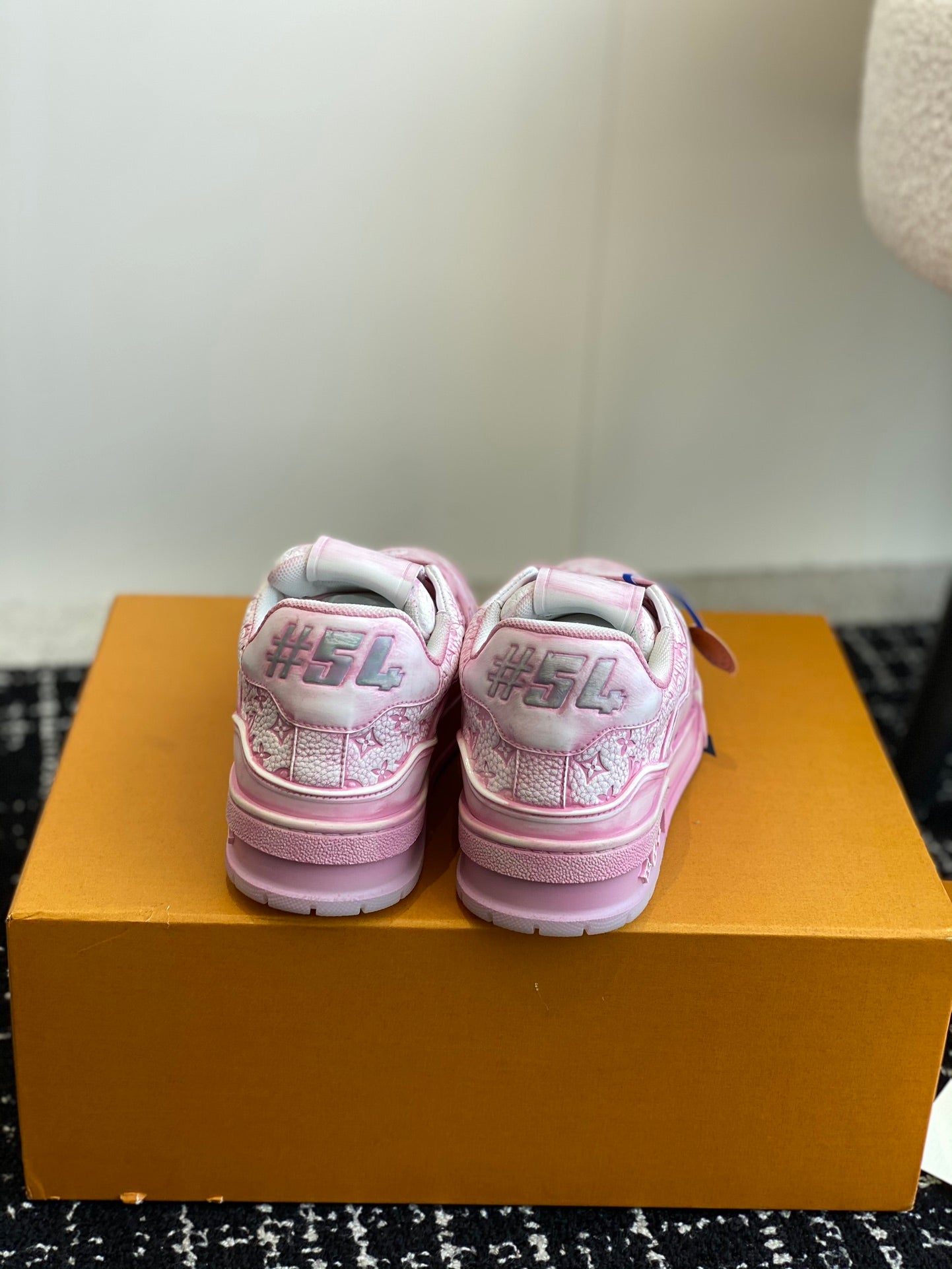Louis Vuitton sneakers 75