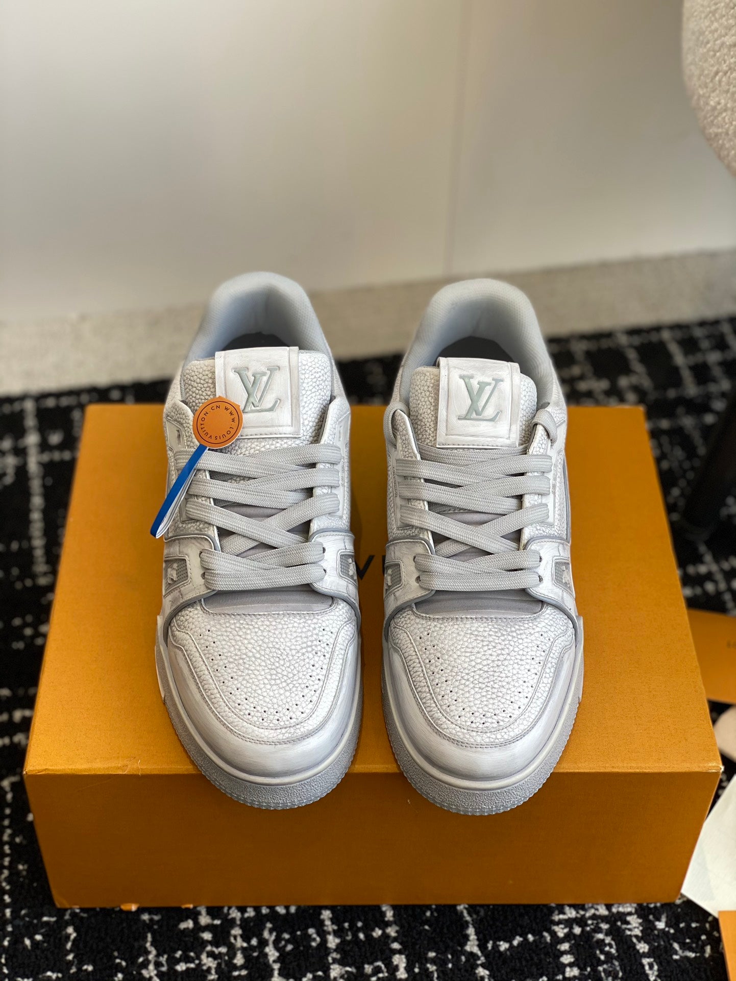 Louis Vuitton sneakers 77