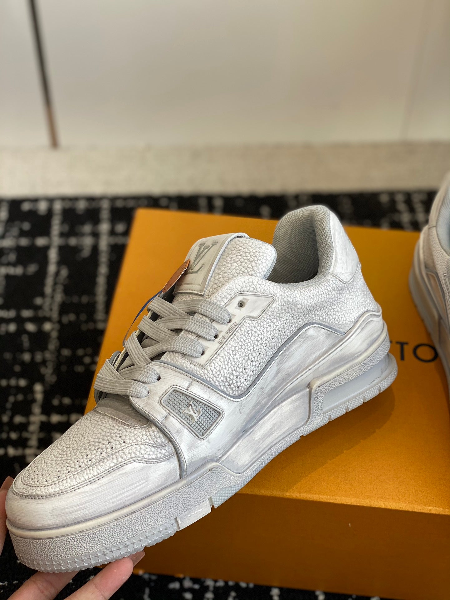 Louis Vuitton sneakers 77