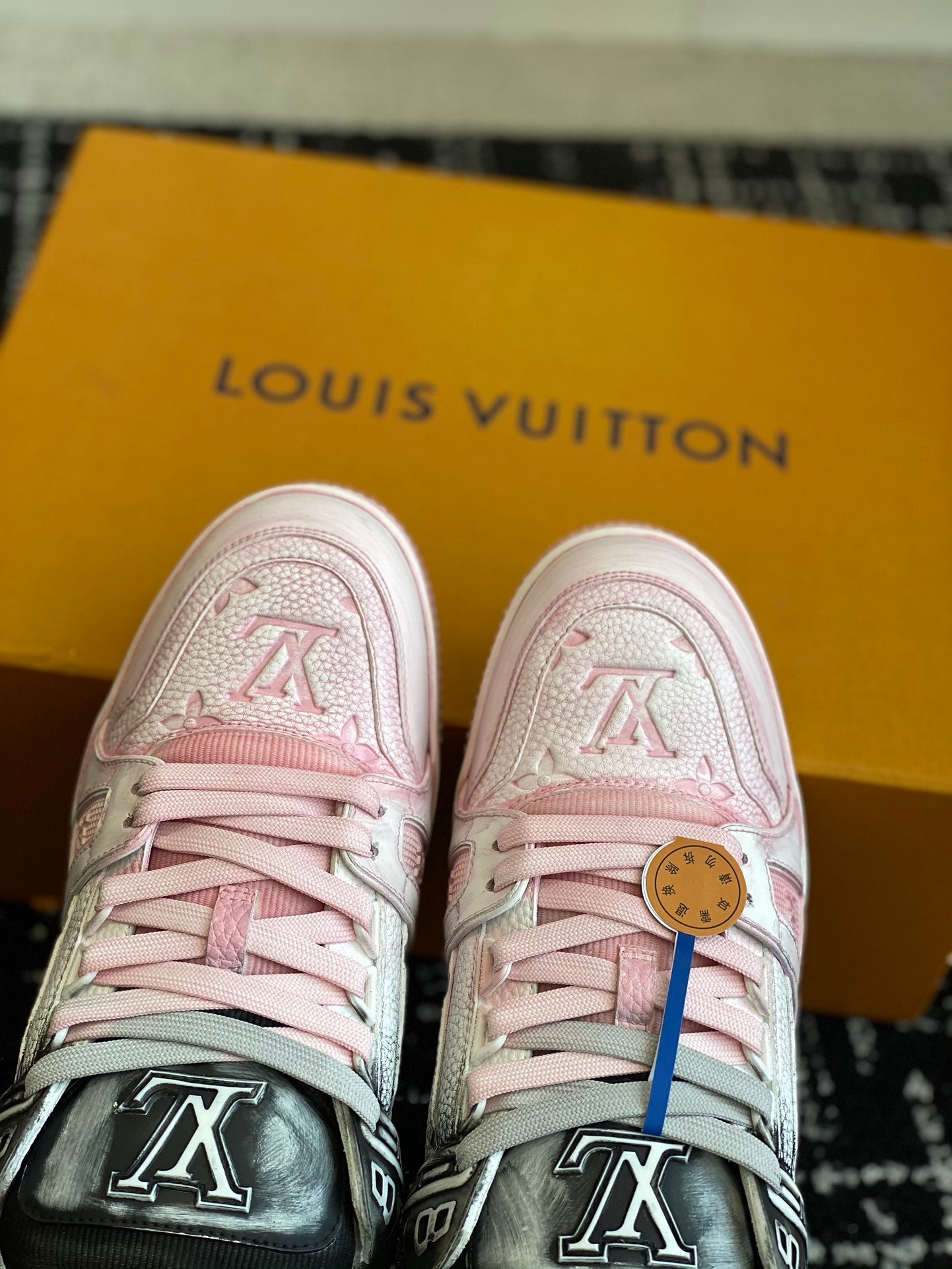 Louis Vuitton sneakers 80