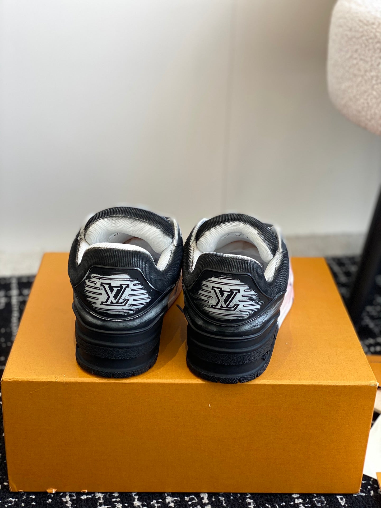 Louis Vuitton sneakers 80