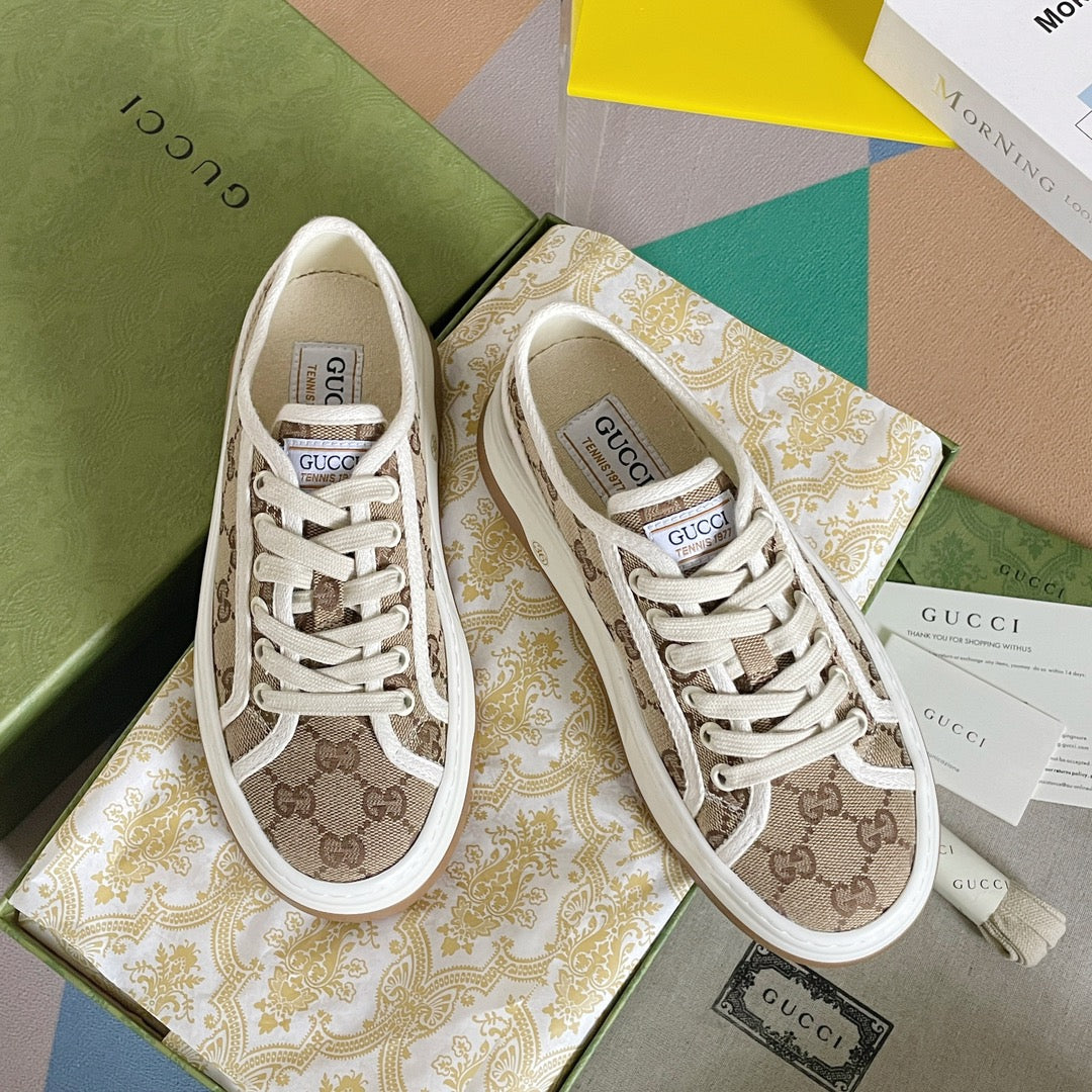 GUCCI sneakers 54