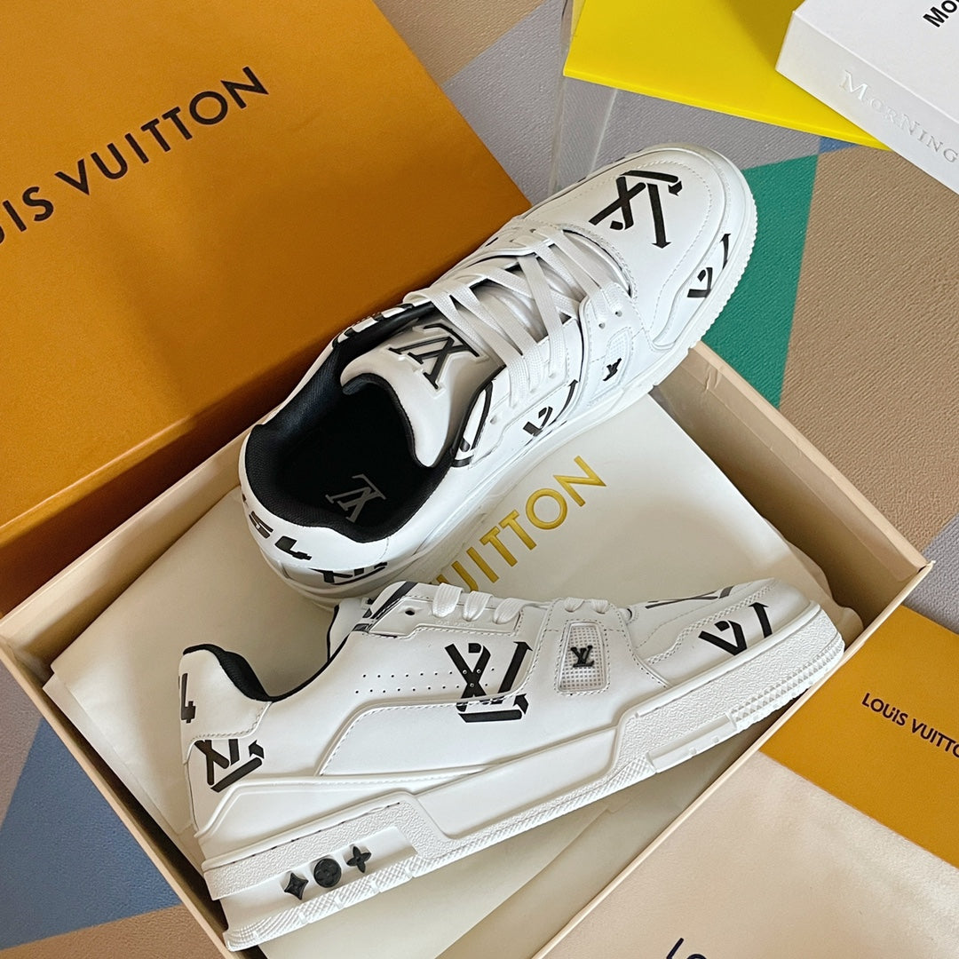 Louis Vuitton sneakers 90