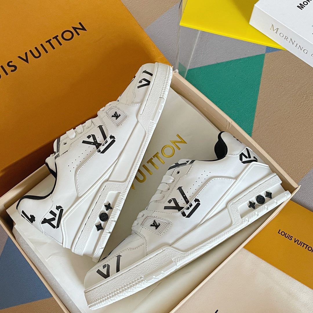 Louis Vuitton sneakers 90