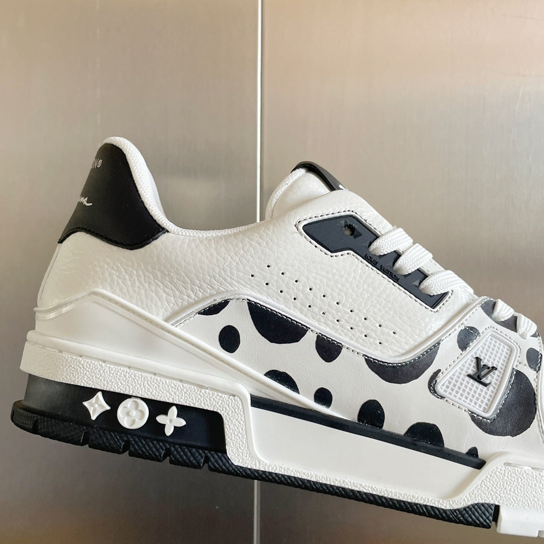 Louis Vuitton sneakers 92