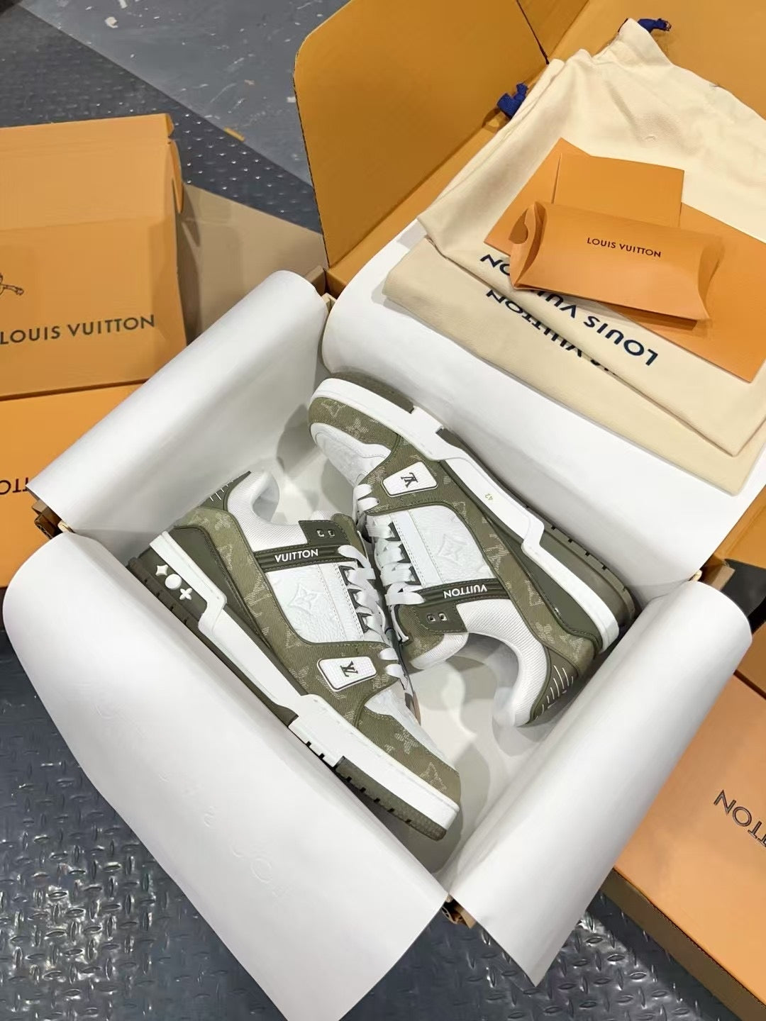 Louis Vuitton sneakers 97