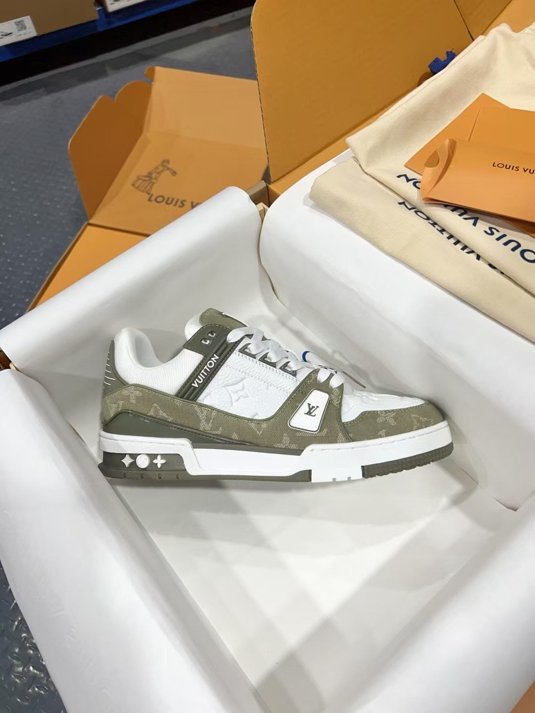 Louis Vuitton sneakers 97