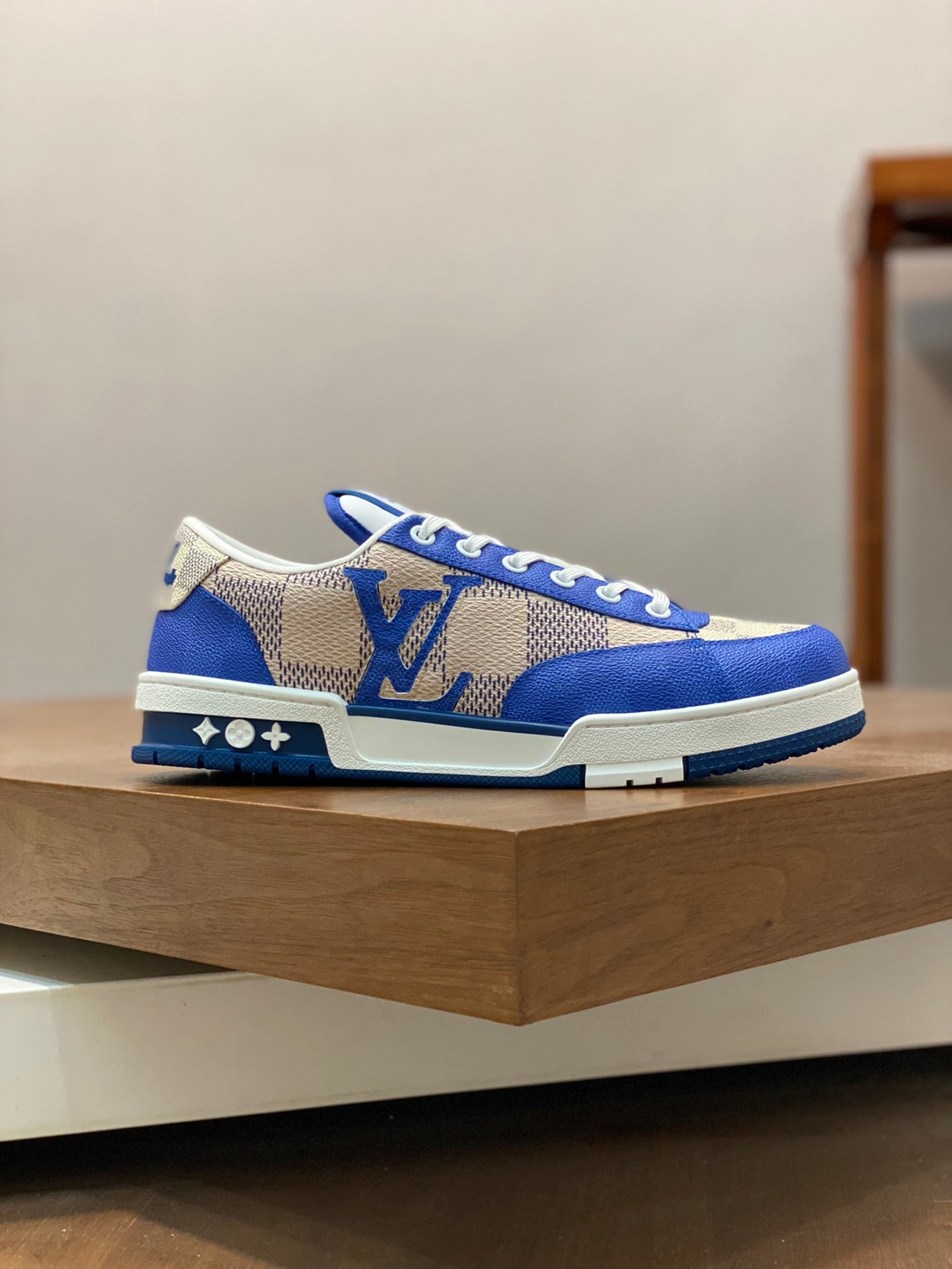 Louis Vuitton sneakers 98