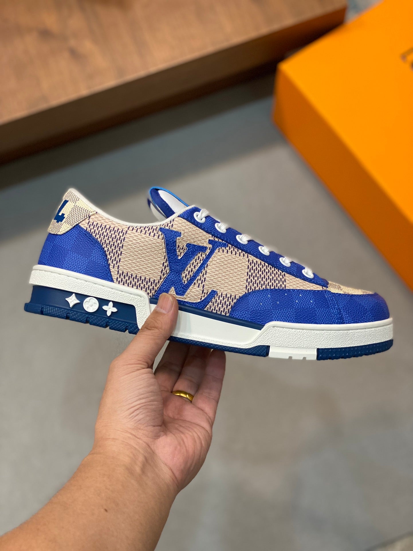 Louis Vuitton sneakers 98