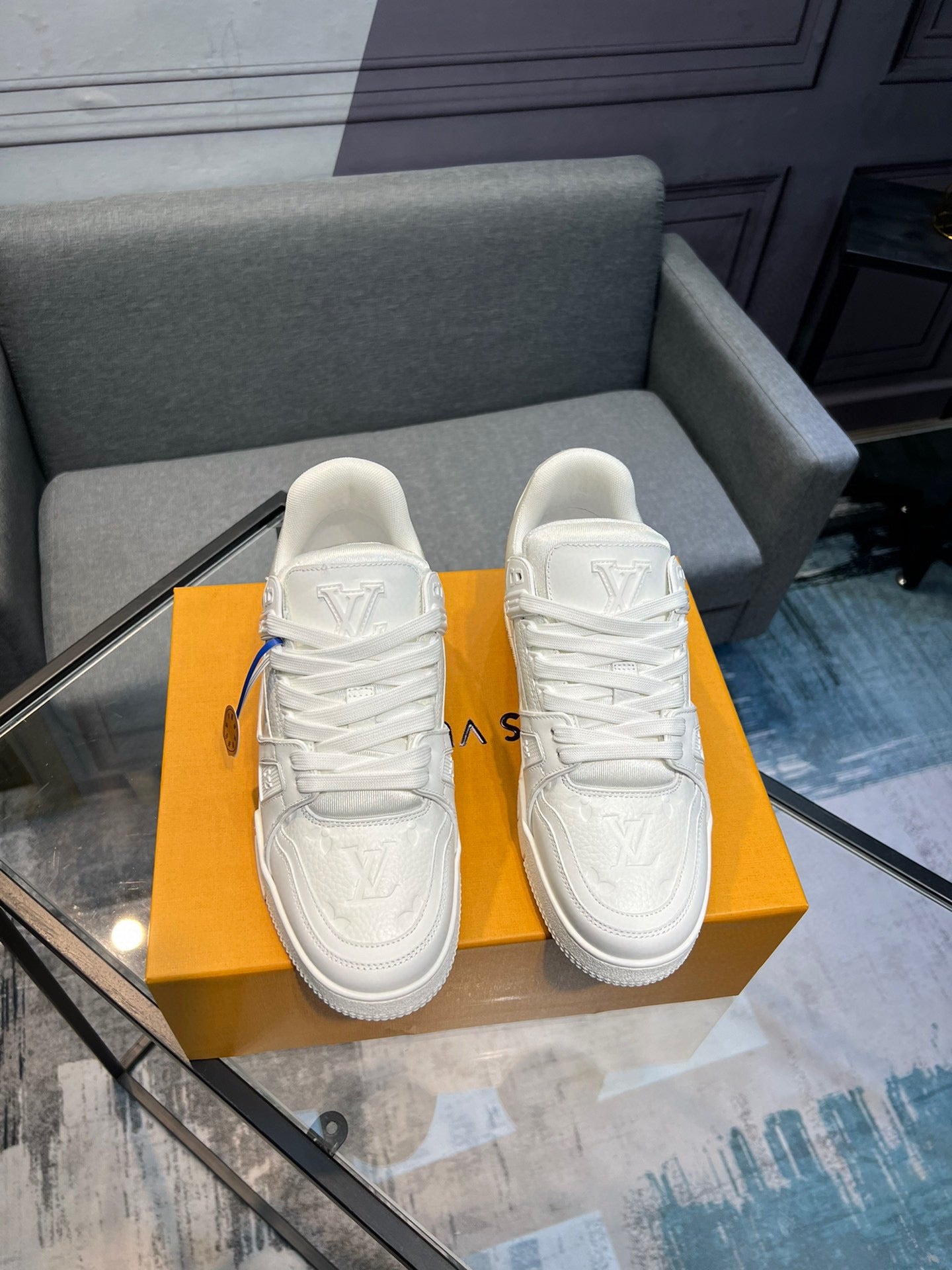 Louis Vuitton sneakers 99