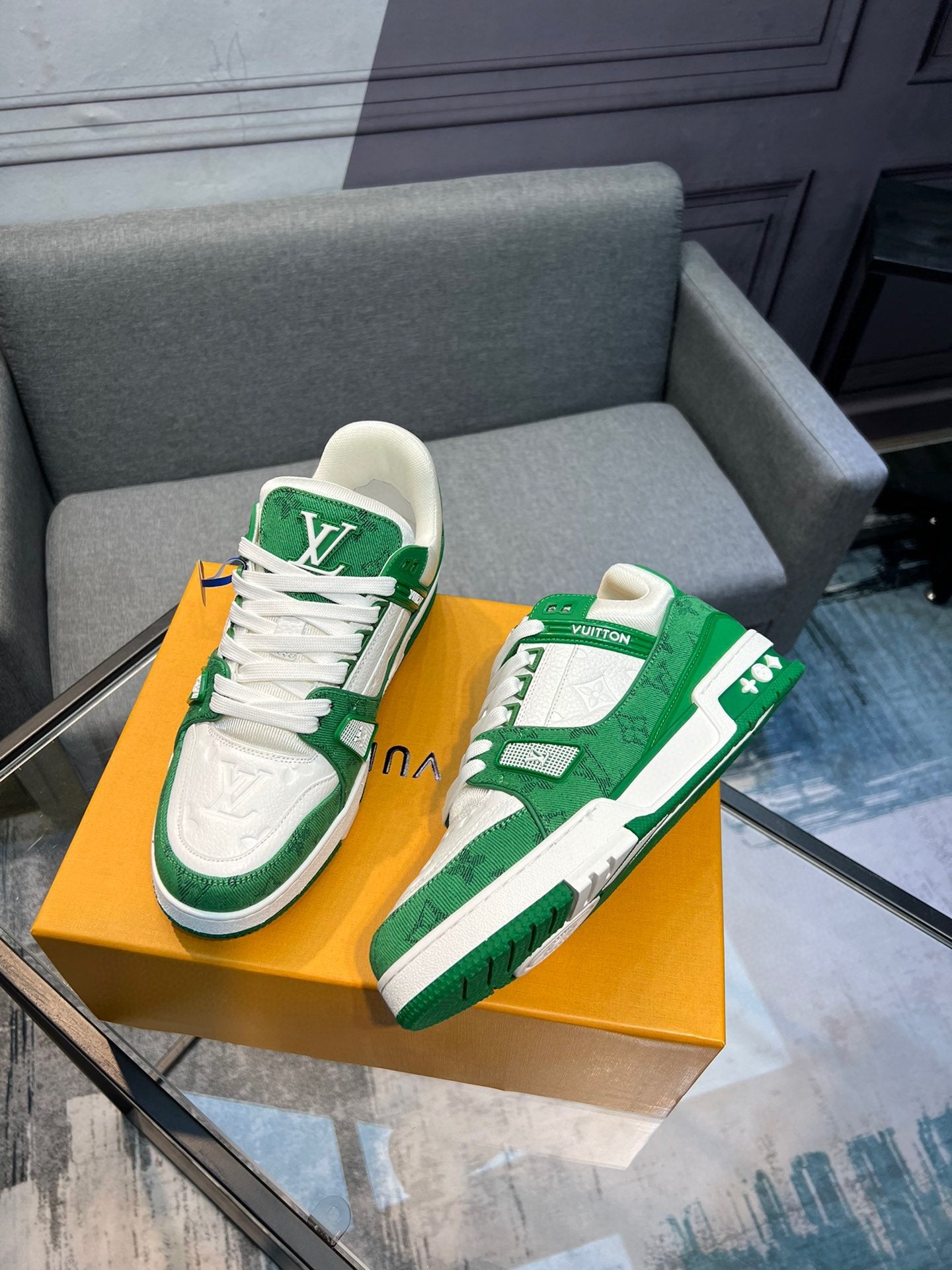 Louis Vuitton sneakers 102