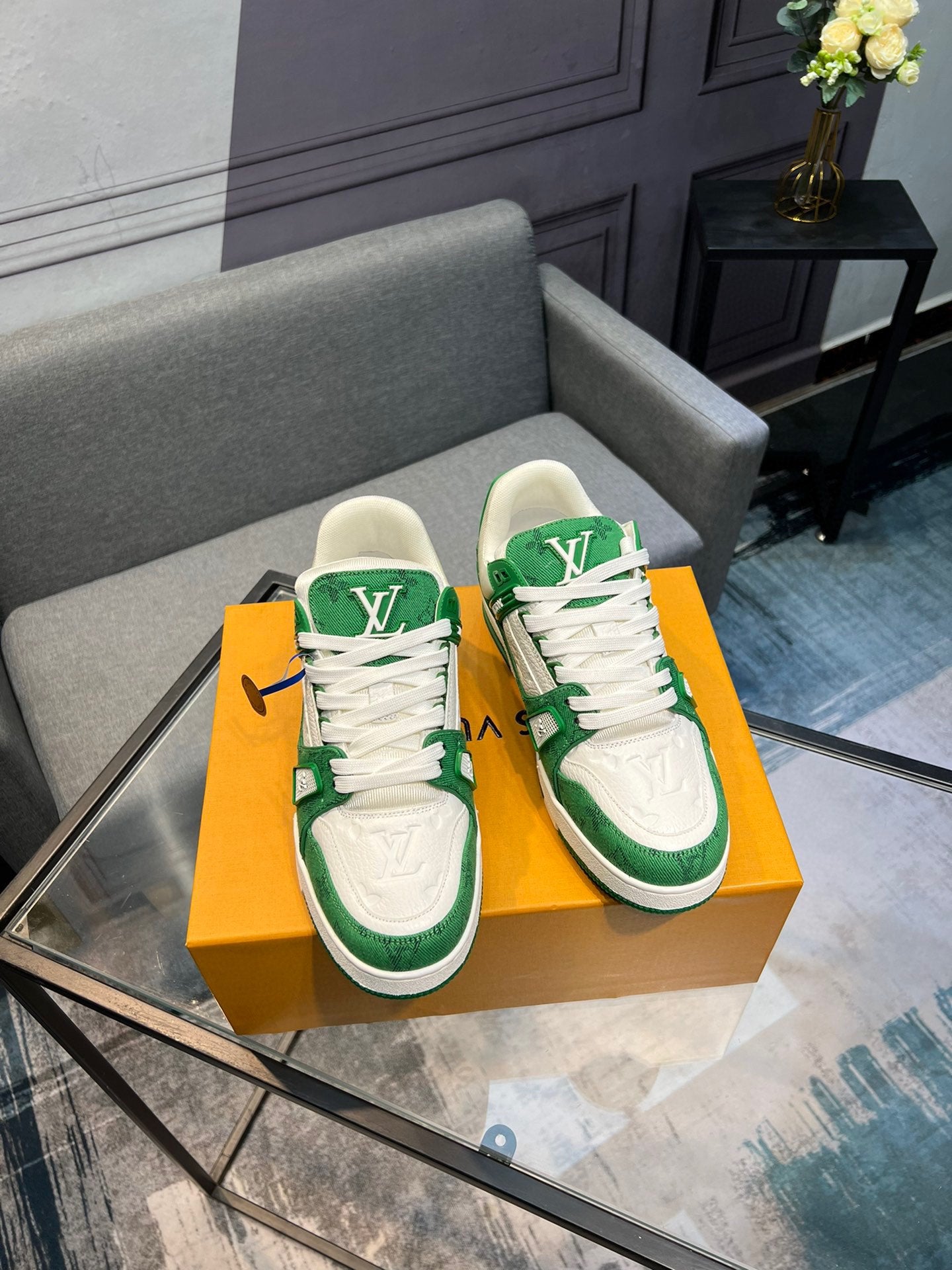 Louis Vuitton sneakers 102