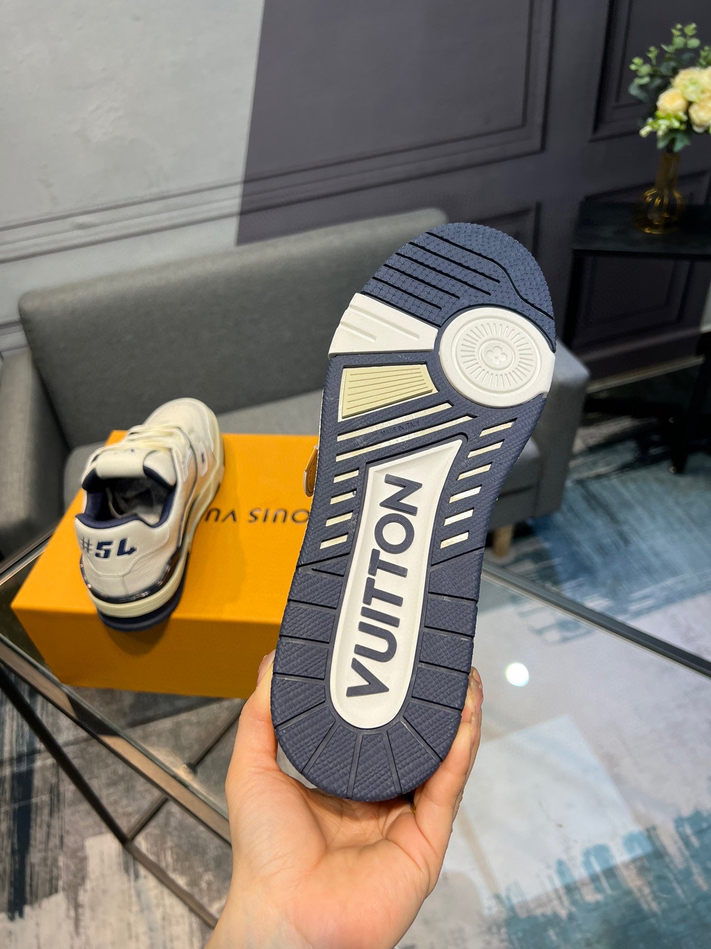 Louis Vuitton sneakers 104