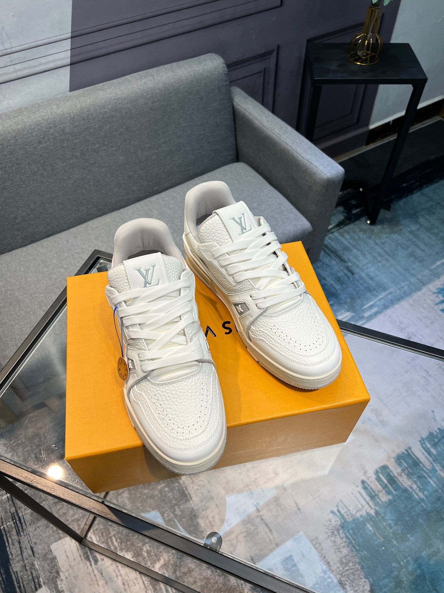 Louis Vuitton sneakers 105