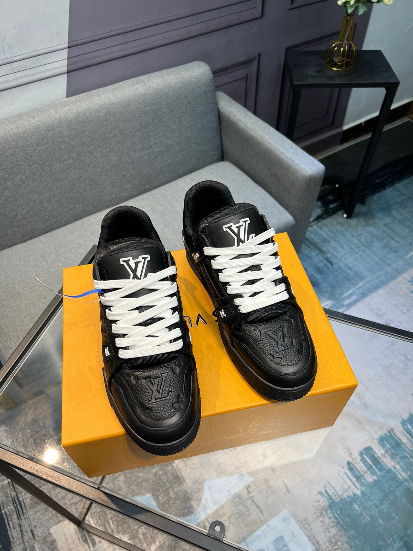 Louis Vuitton sneakers 106