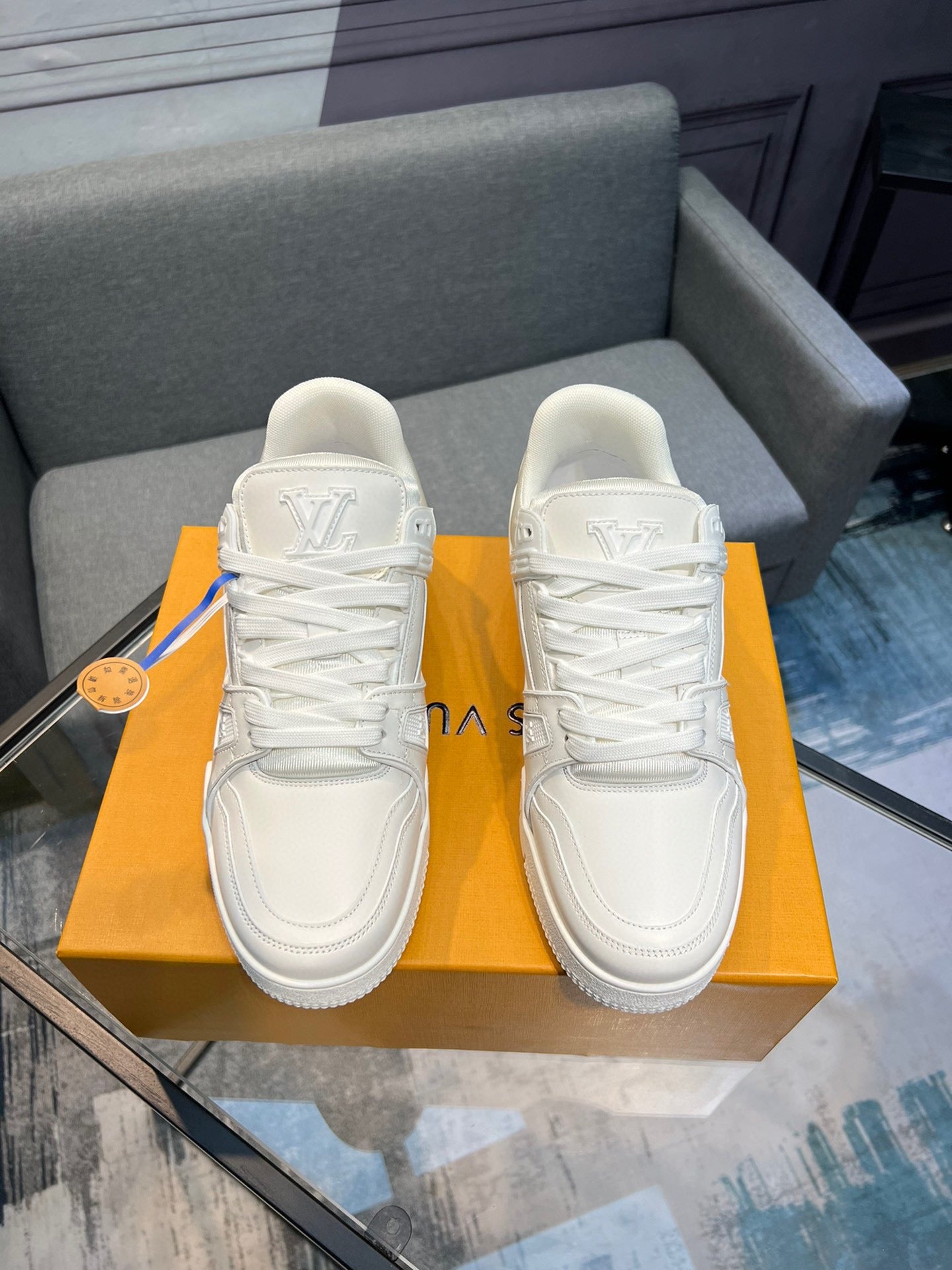 Louis Vuitton sneakers 107
