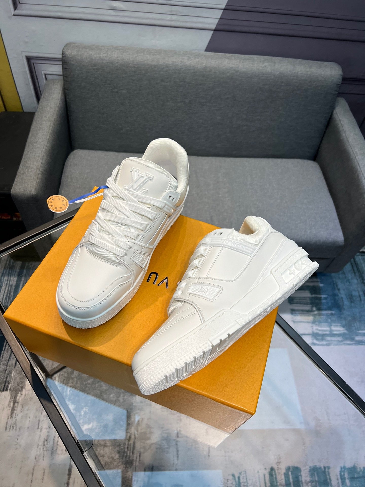 Louis Vuitton sneakers 107