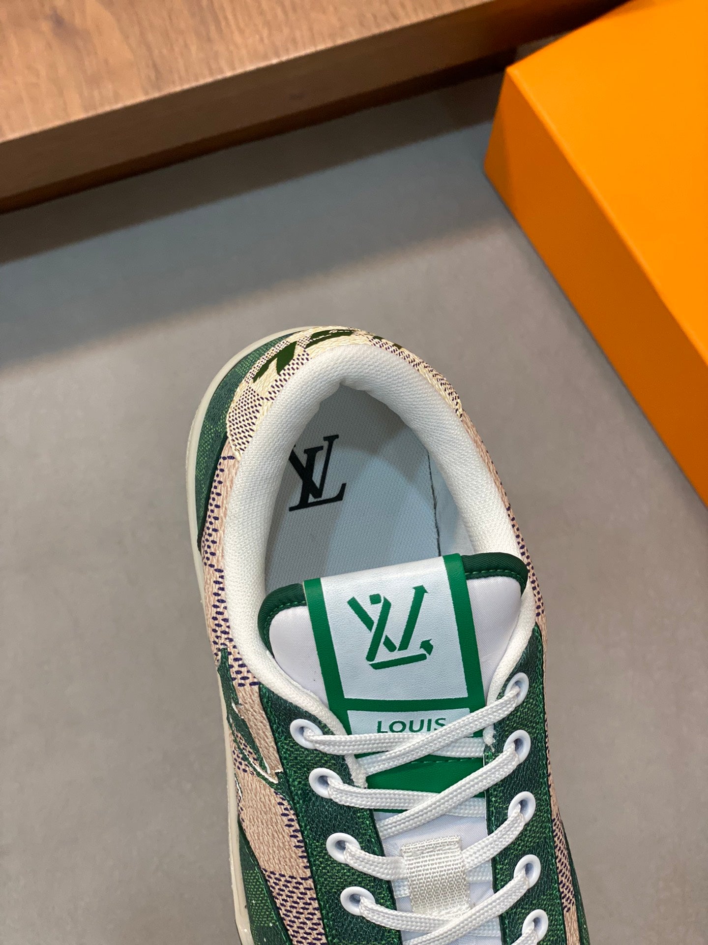Louis Vuitton sneakers 113