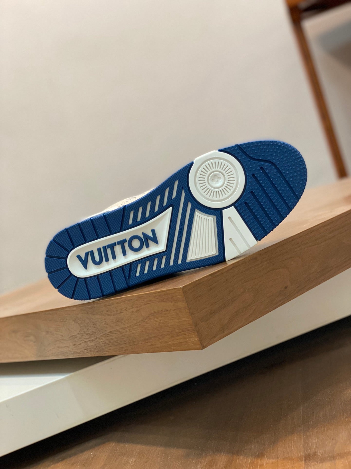 Louis Vuitton sneakers 116