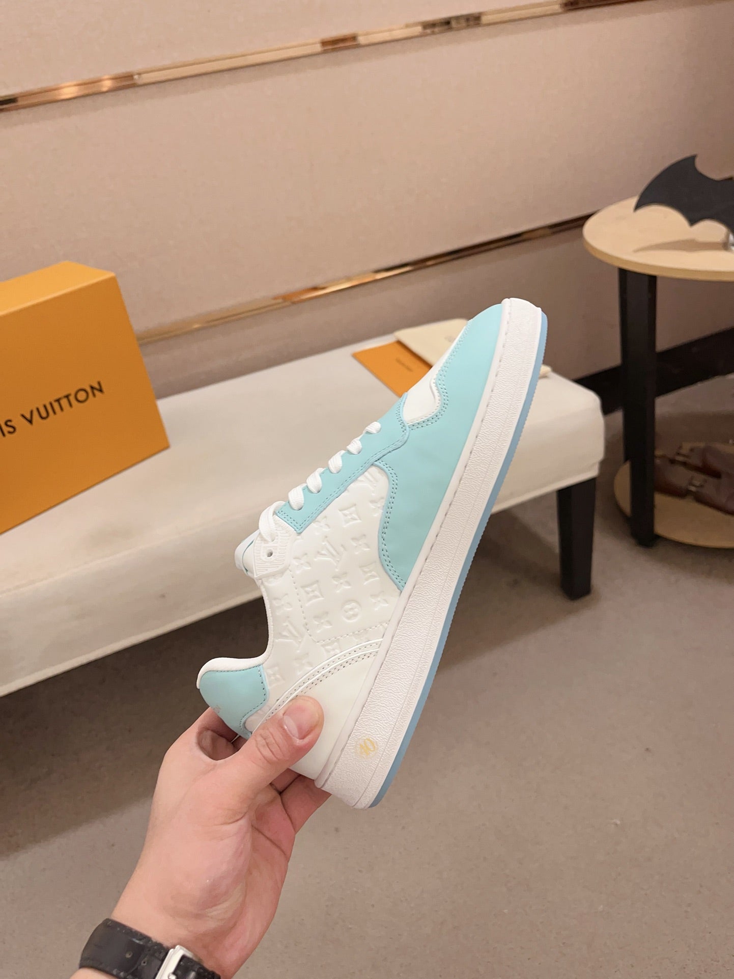 Louis Vuitton sneakers 117