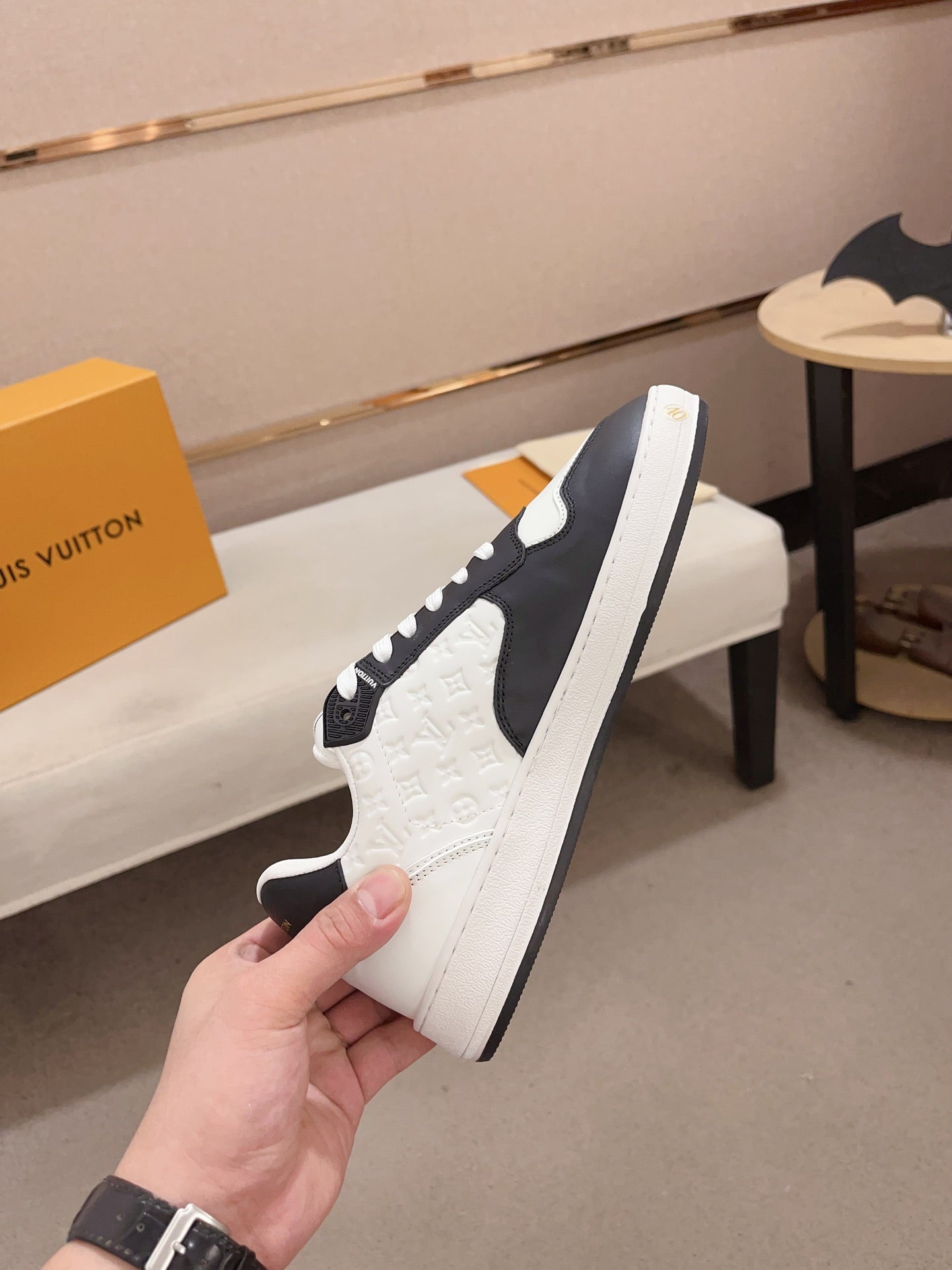 Louis Vuitton sneakers 118