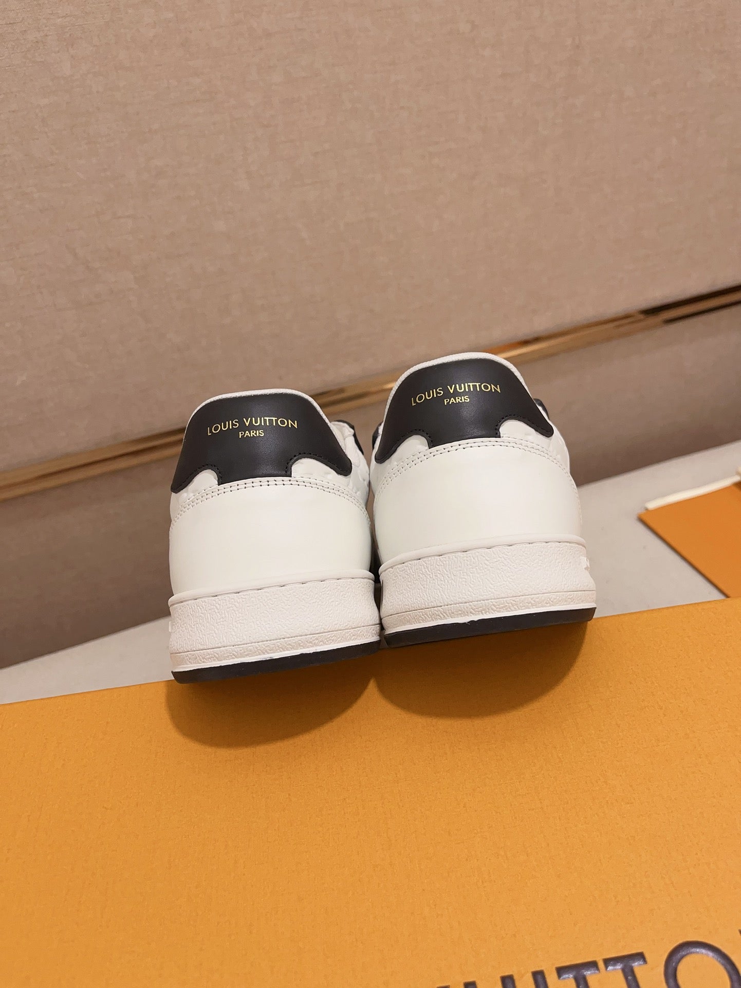 Louis Vuitton sneakers 118