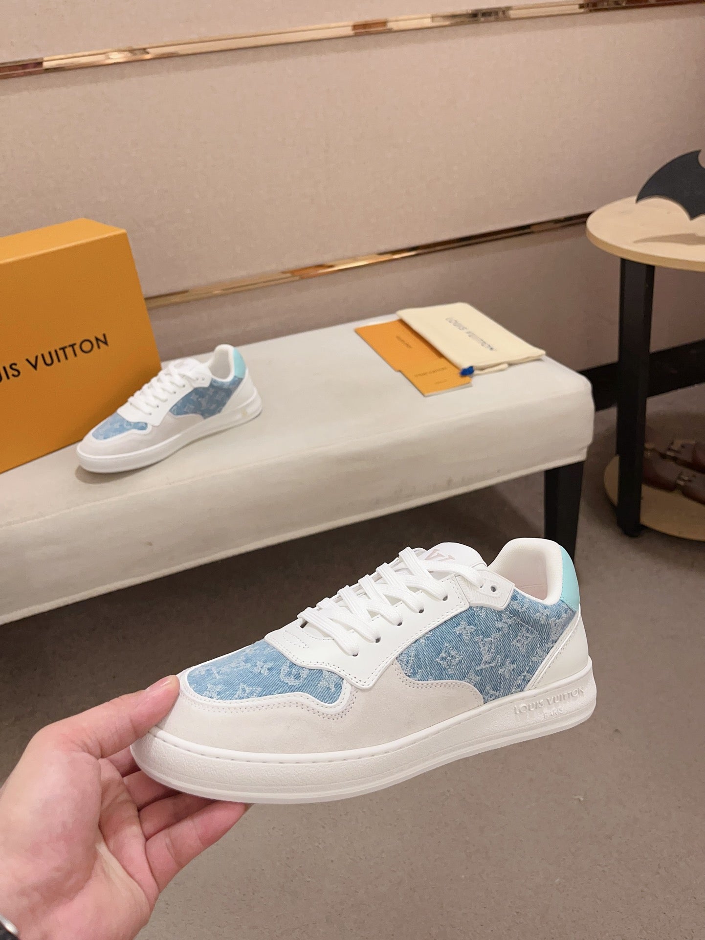 Louis Vuitton sneakers 119