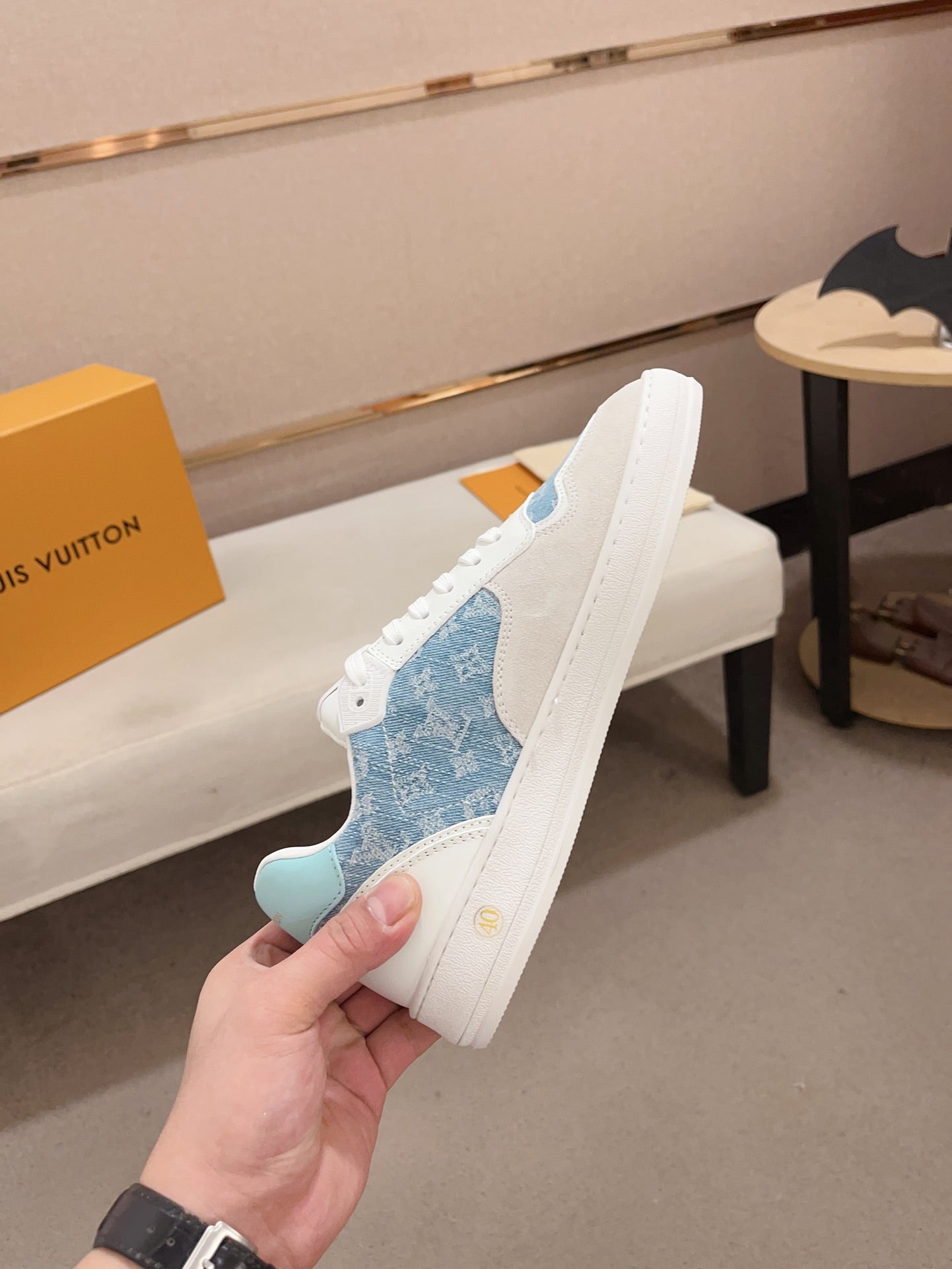 Louis Vuitton sneakers 119