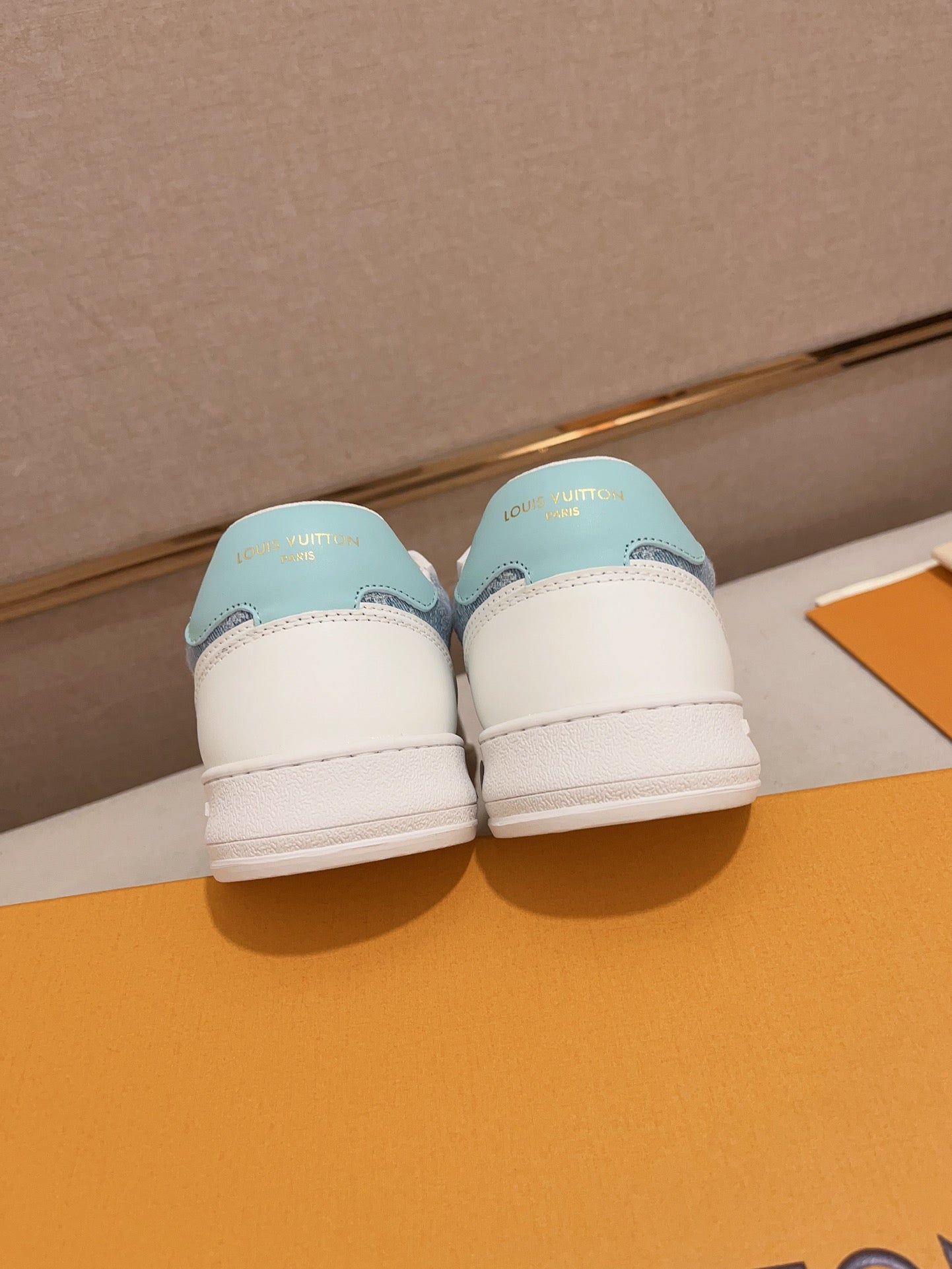 Louis Vuitton sneakers 119