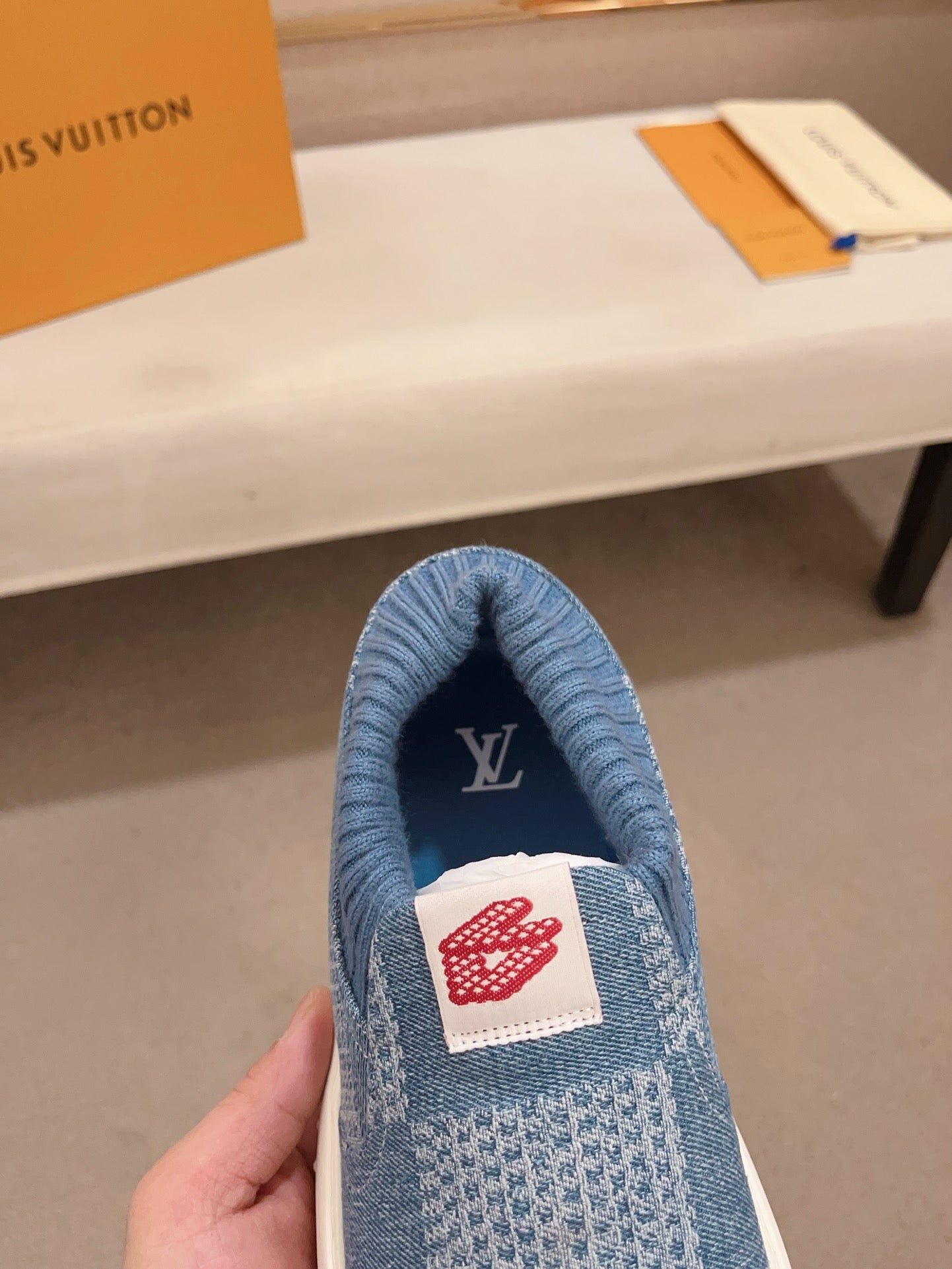 Louis Vuitton sneakers 121