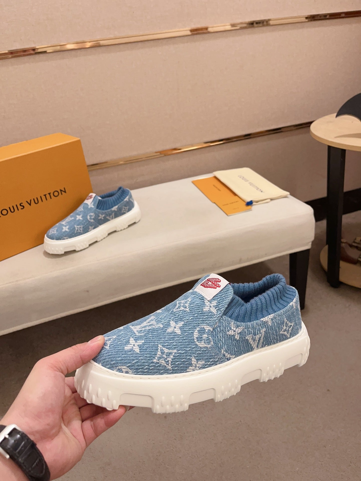 Louis Vuitton sneakers 123