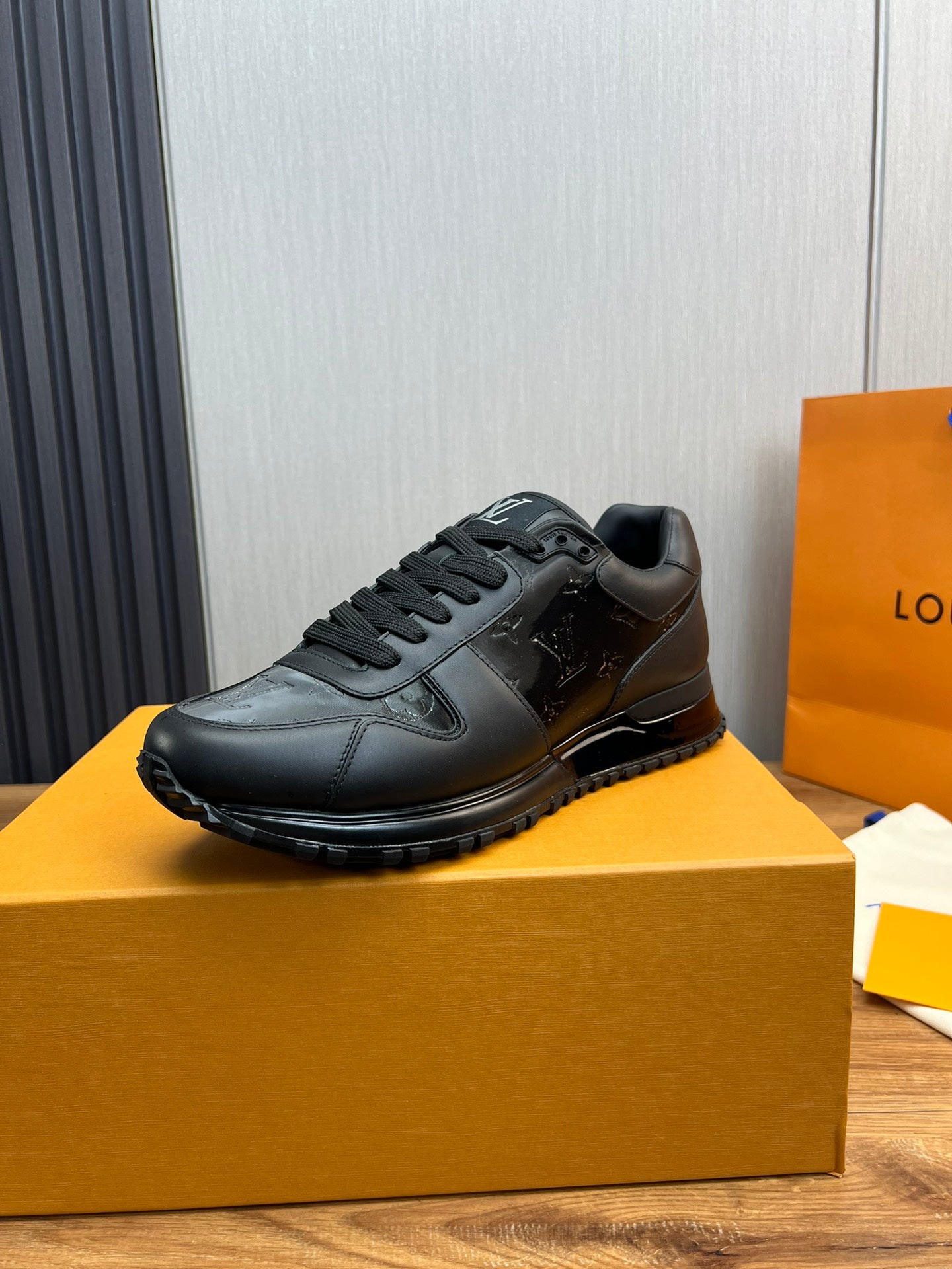 Louis Vuitton sneakers 125