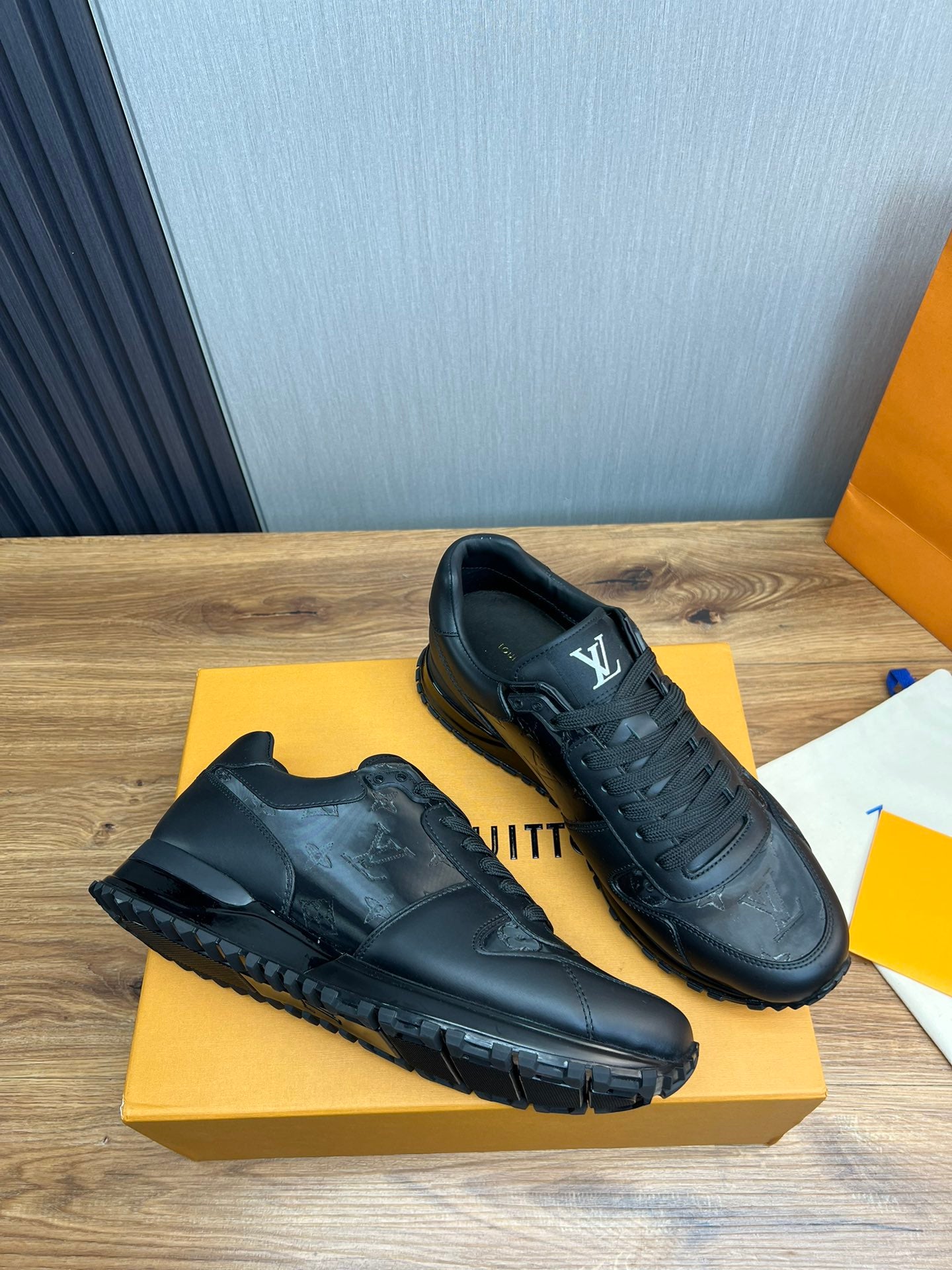 Louis Vuitton sneakers 125