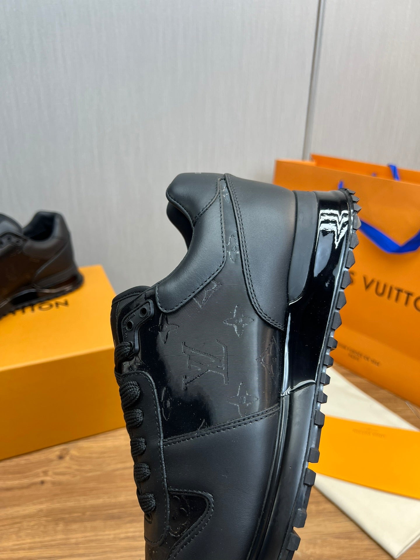 Louis Vuitton sneakers 125