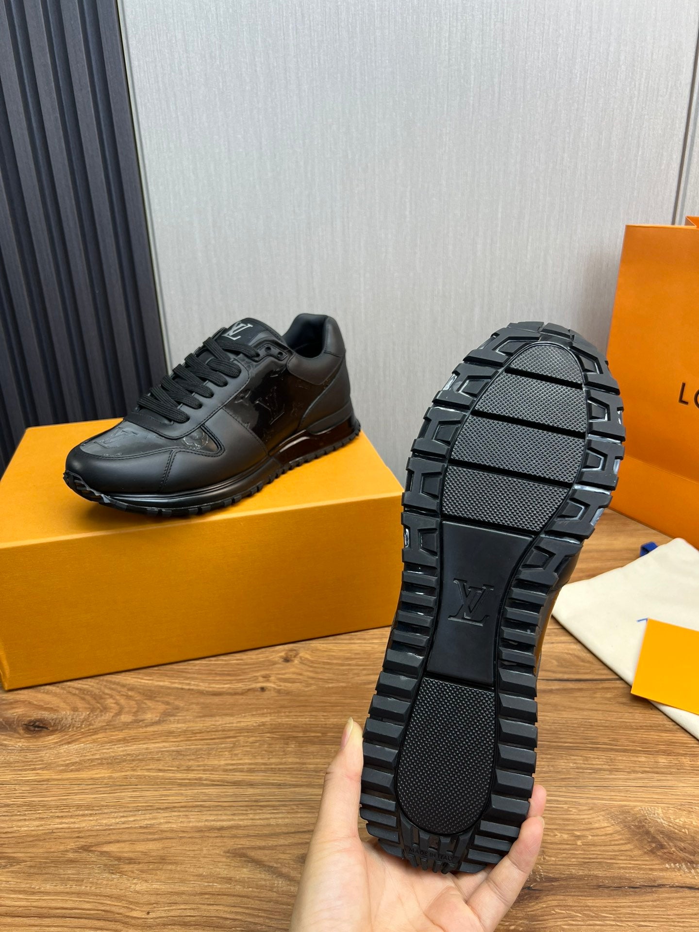 Louis Vuitton sneakers 125