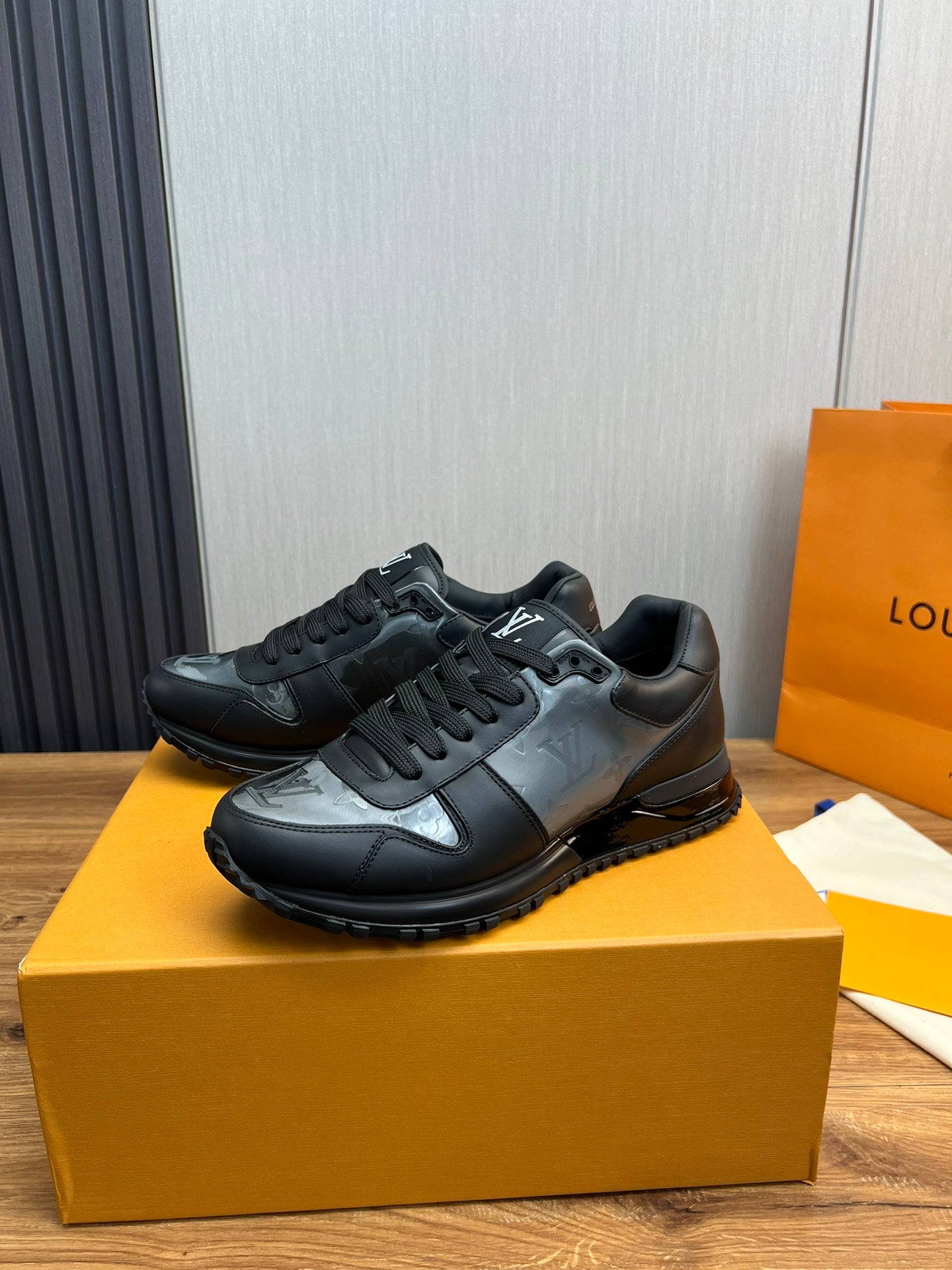 Louis Vuitton sneakers 127