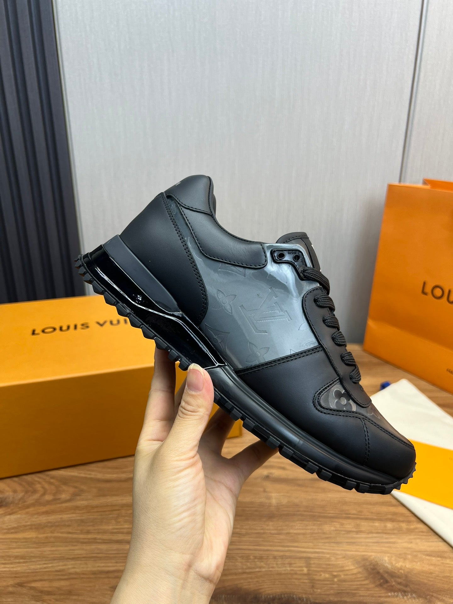 Louis Vuitton sneakers 127