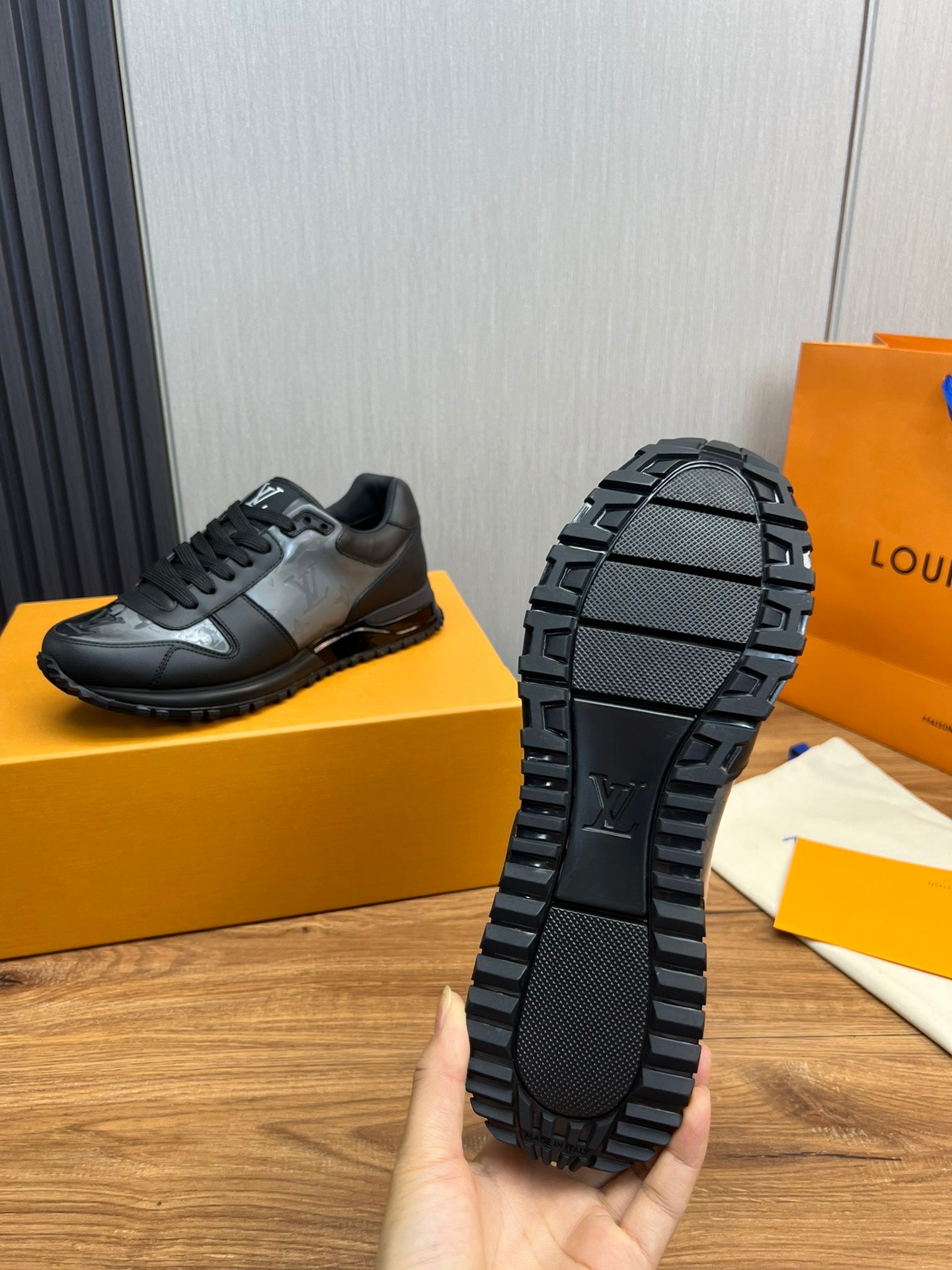 Louis Vuitton sneakers 127