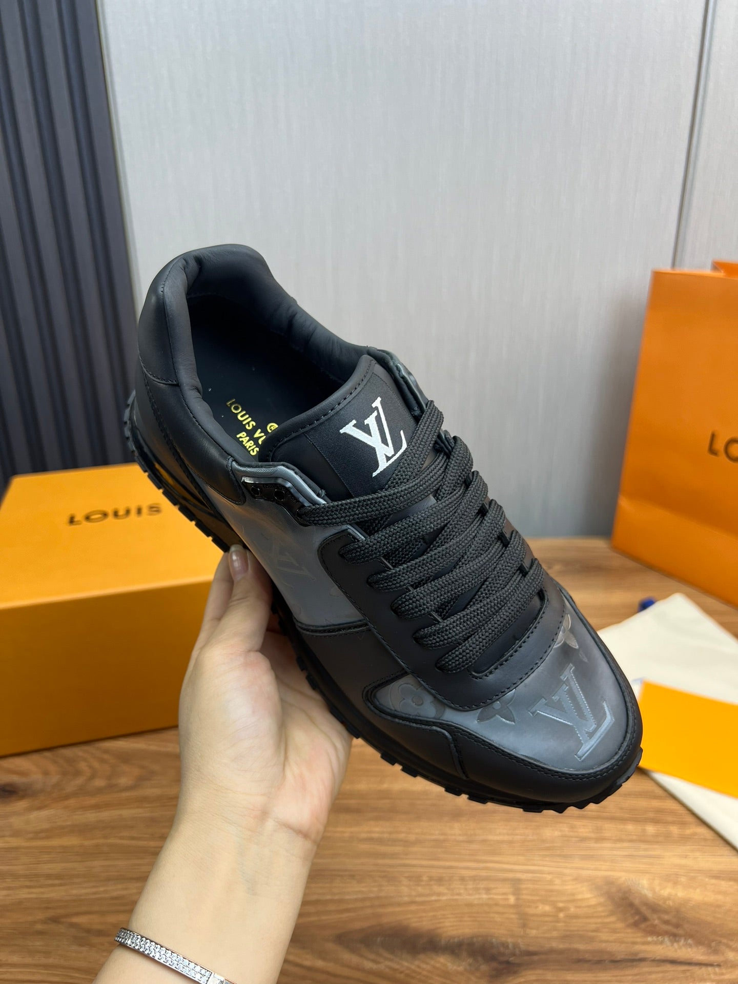 Louis Vuitton sneakers 127